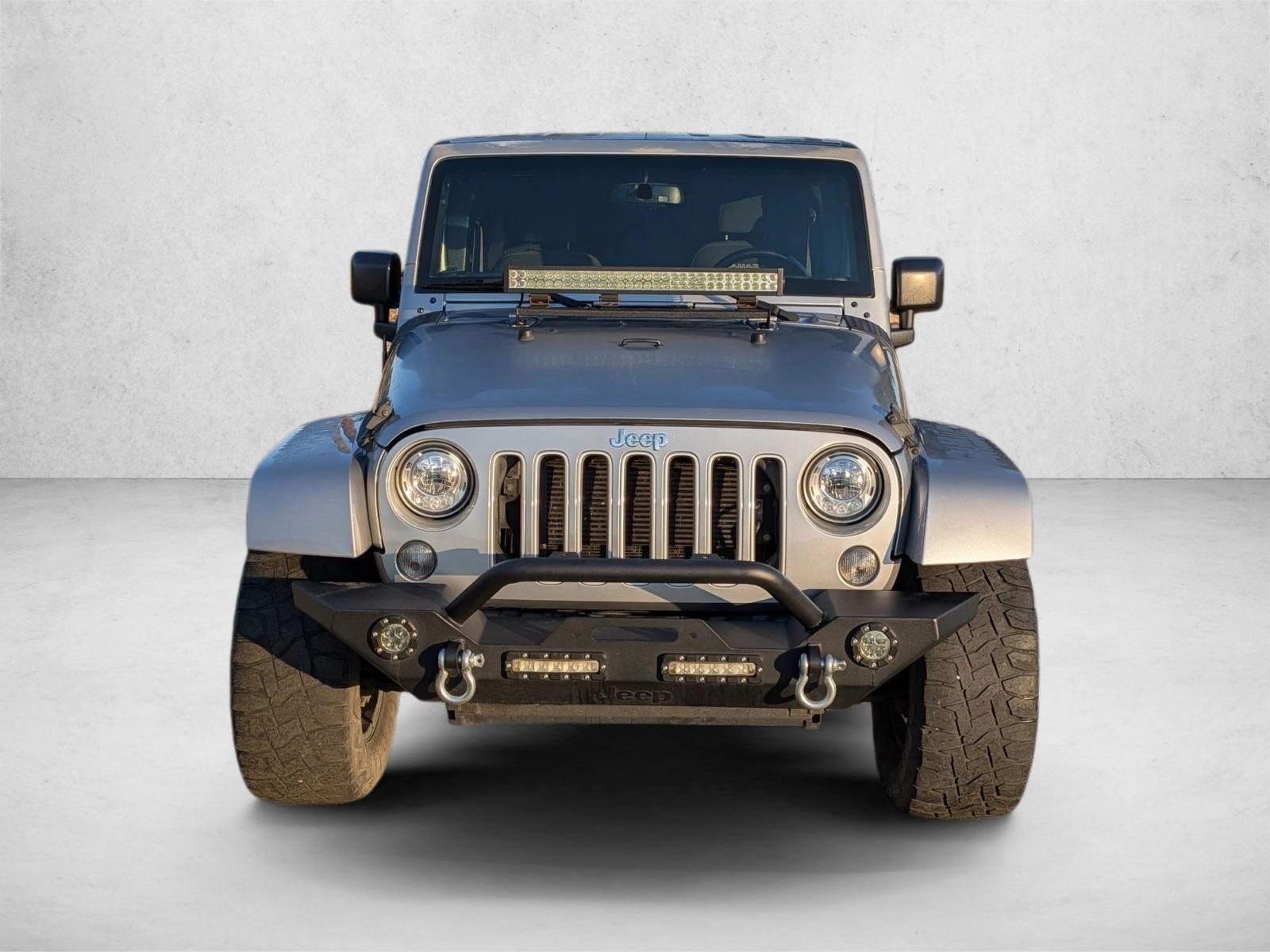 2018 Jeep Wrangler Unlimited Sahara photo 2