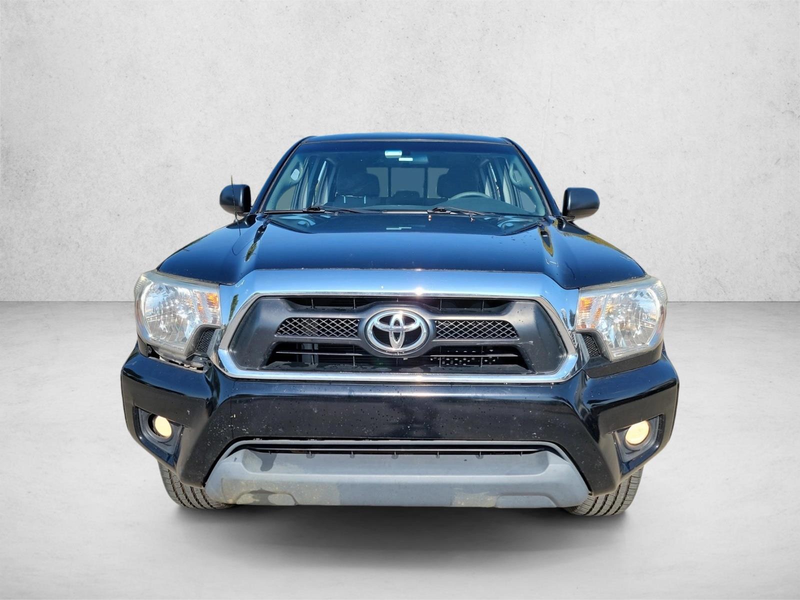 2015 Toyota Tacoma V6 photo 2