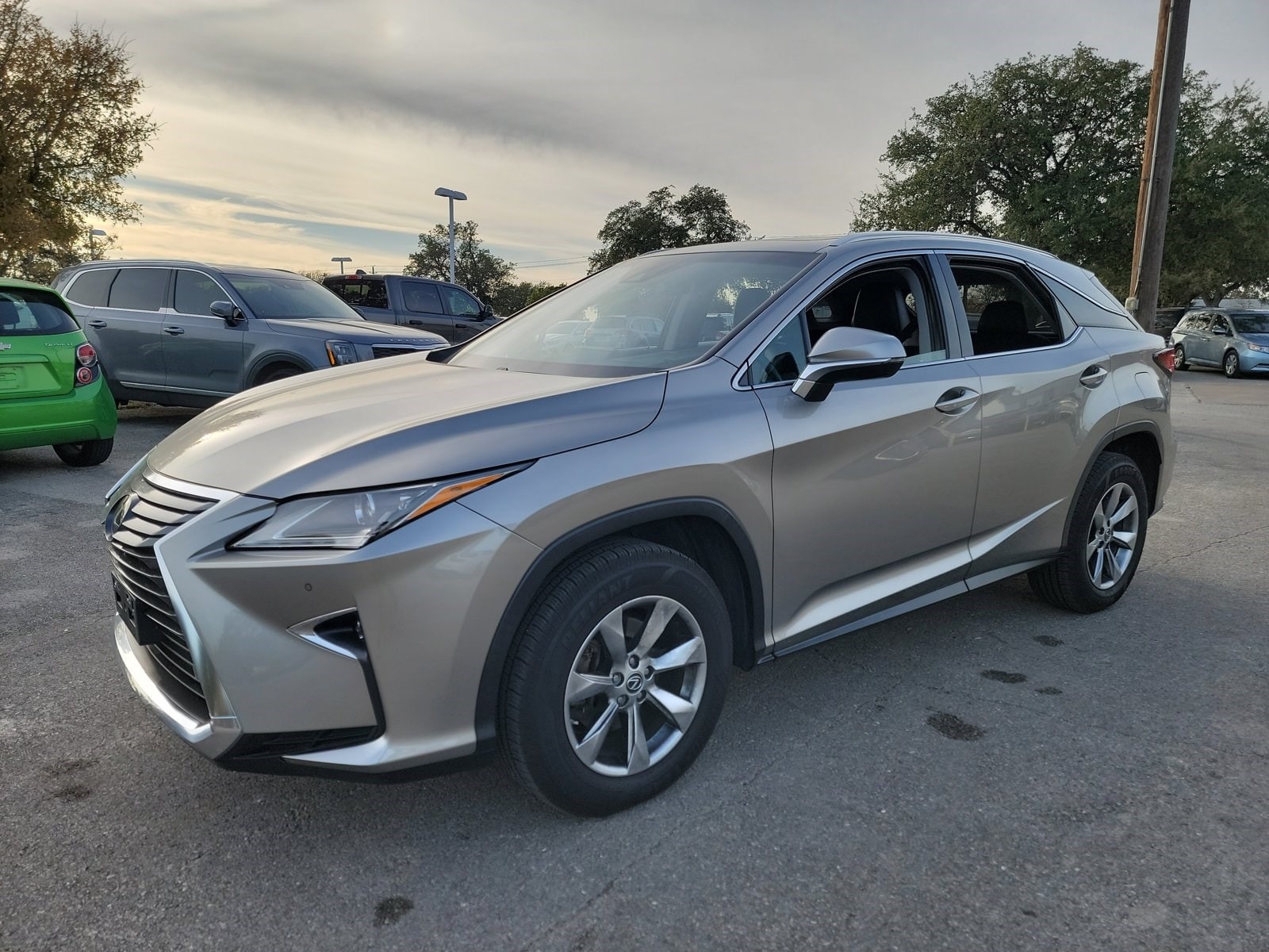 2019 Lexus RX 350's photo