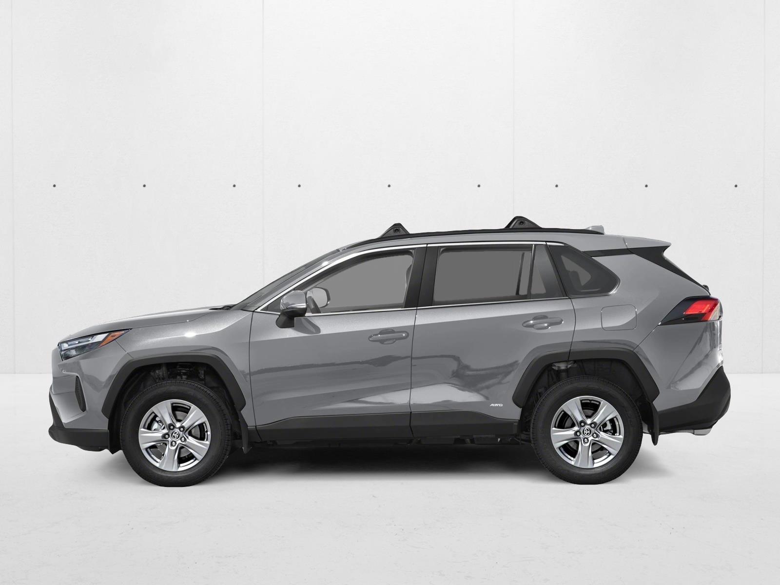 2025 Toyota RAV4 Hybrid XLE photo 3