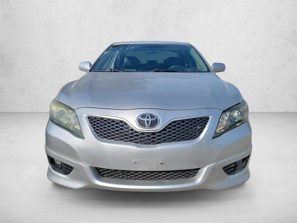 Used 2010 Toyota Camry SE Sedan