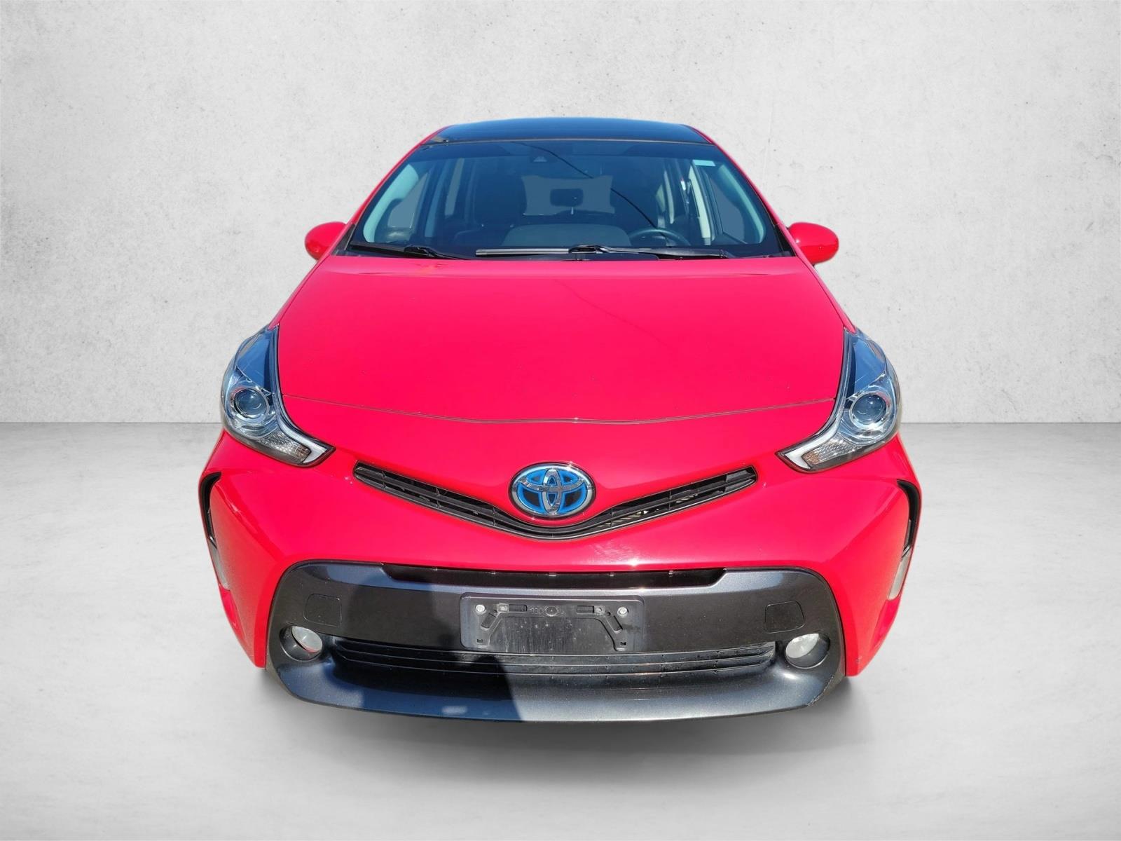 2017 Toyota Prius V Five photo 2