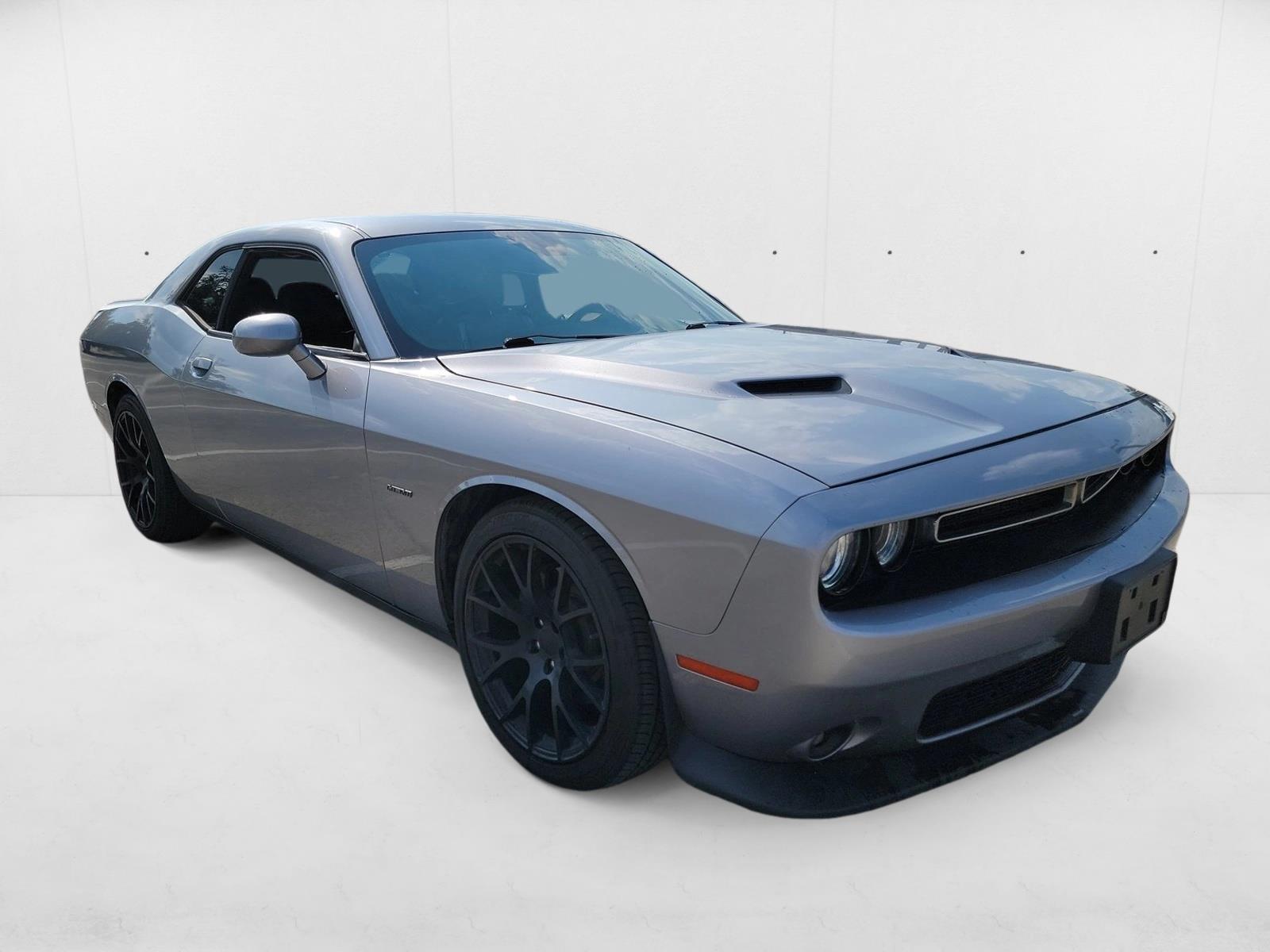 2018 Dodge Challenger R/T photo 3