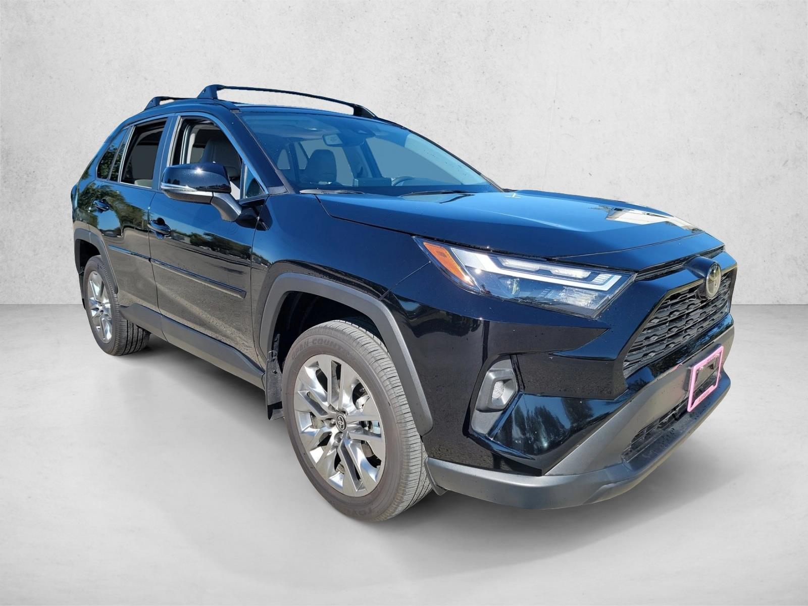 2025 Toyota RAV4 XLE Premium photo 3