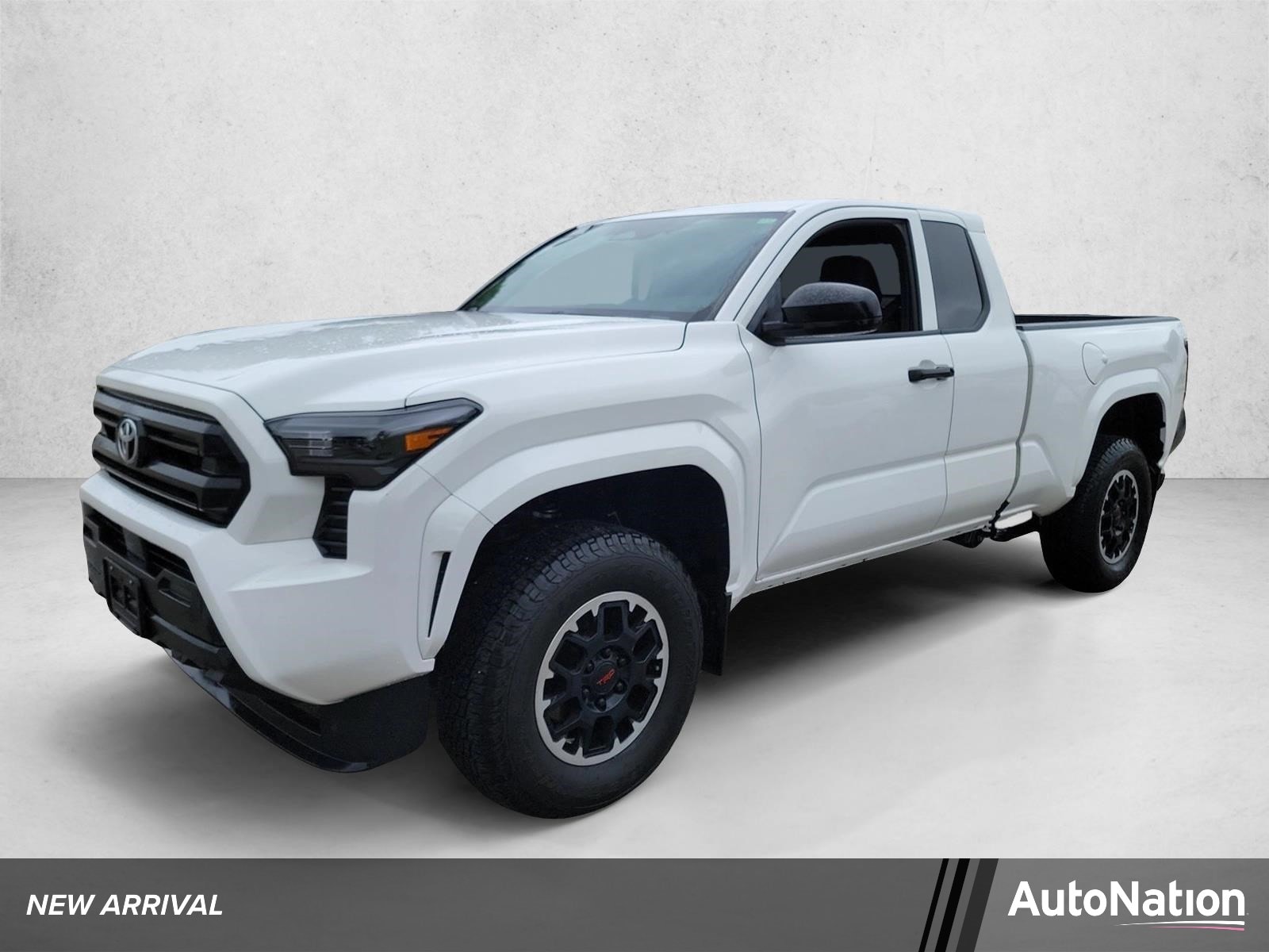 2024 Toyota Tacoma SR 4x2 XtraCab's photo