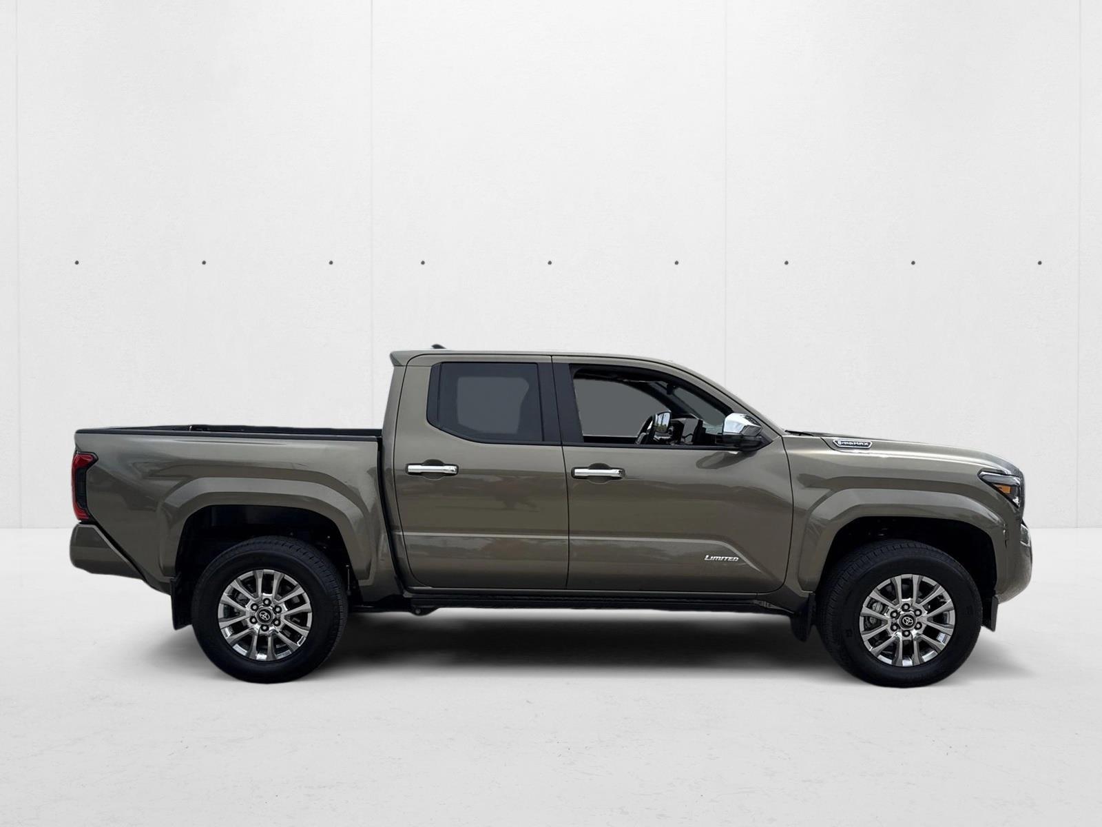 2024 Toyota Tacoma Limited photo 4