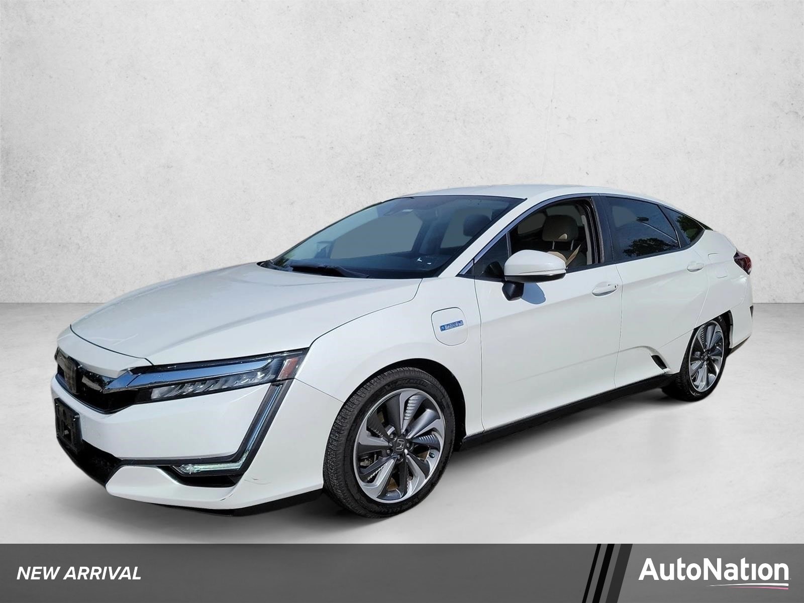 2018 Honda Clarity Touring Plug-In Hybrid's photo