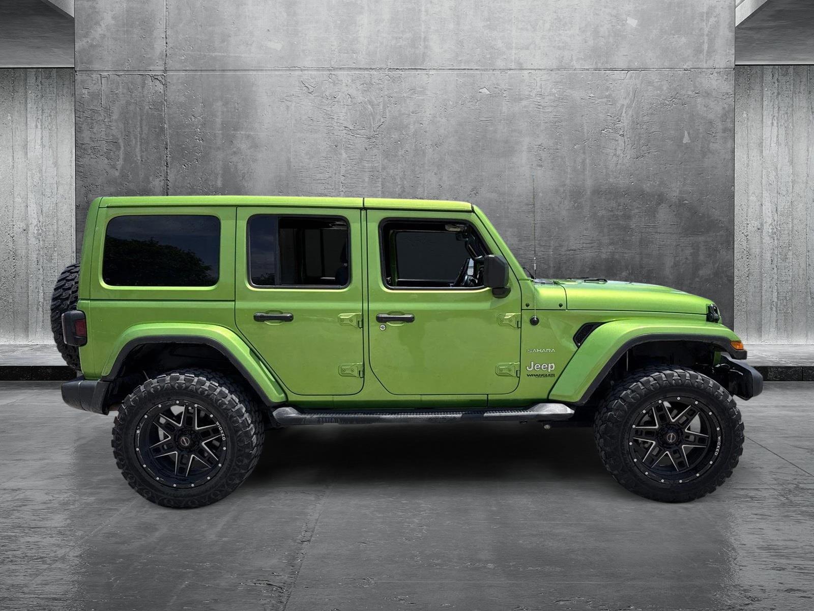 2020 Jeep Wrangler Unlimited Sahara photo 4