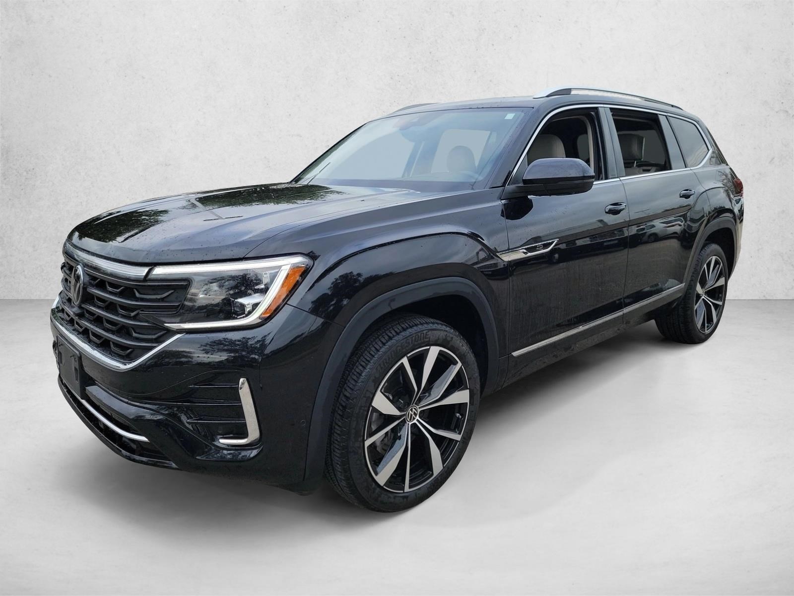 2024 Volkswagen Atlas SEL Premium R-Line's photo