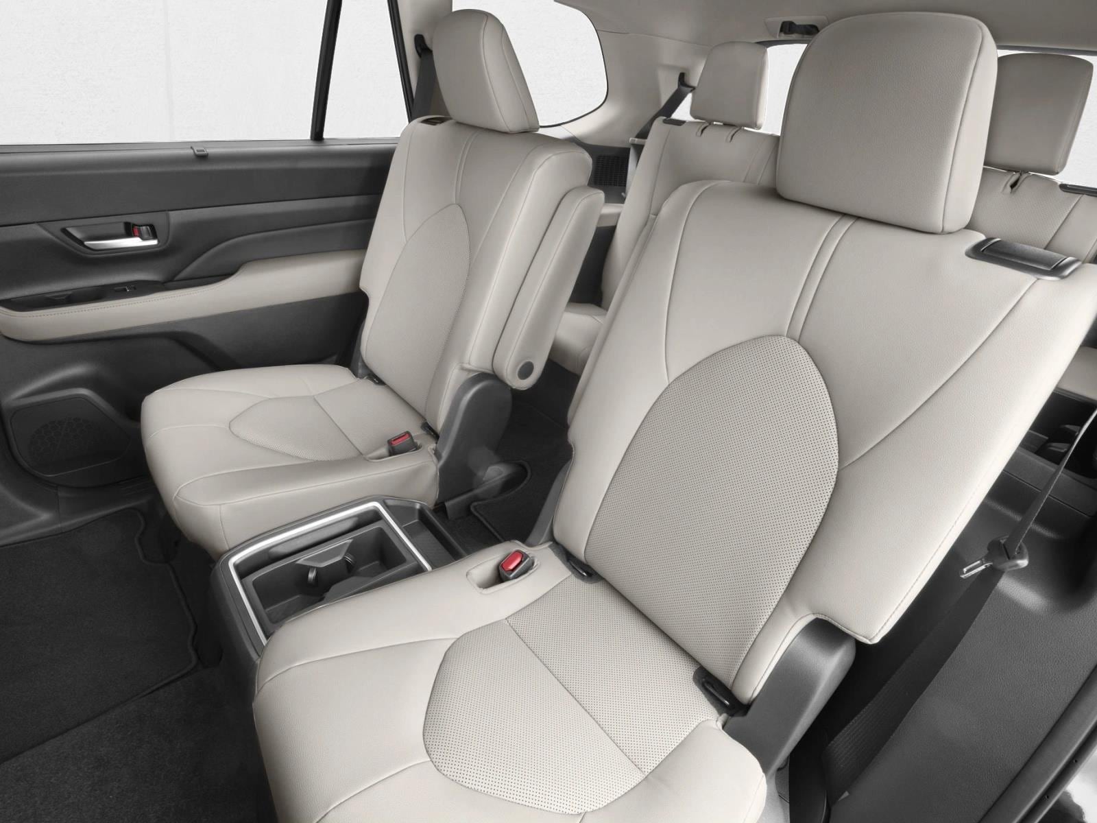 2026 Toyota Grand Highlander Hybrid XLE XLE HYBRID FWD, photo 9