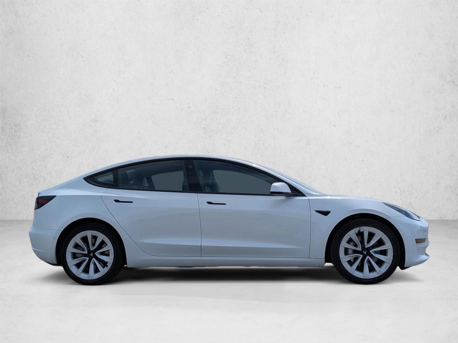 2022 Tesla Model 3 photo 4