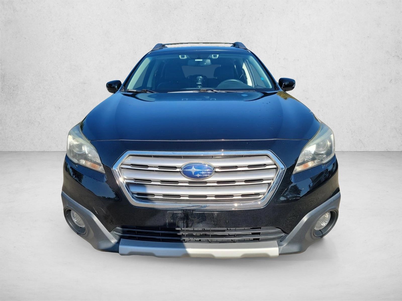 2016 Subaru Outback 2.5i Limited photo 2