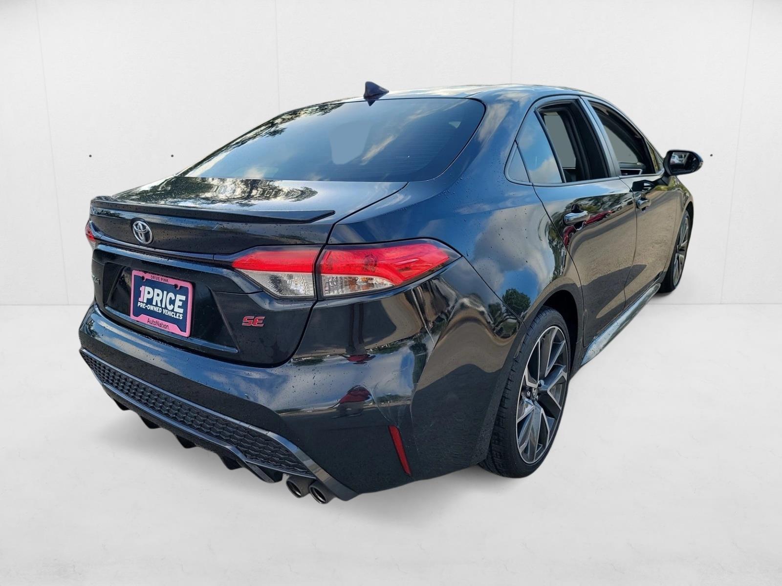 2020 Toyota Corolla SE photo 3