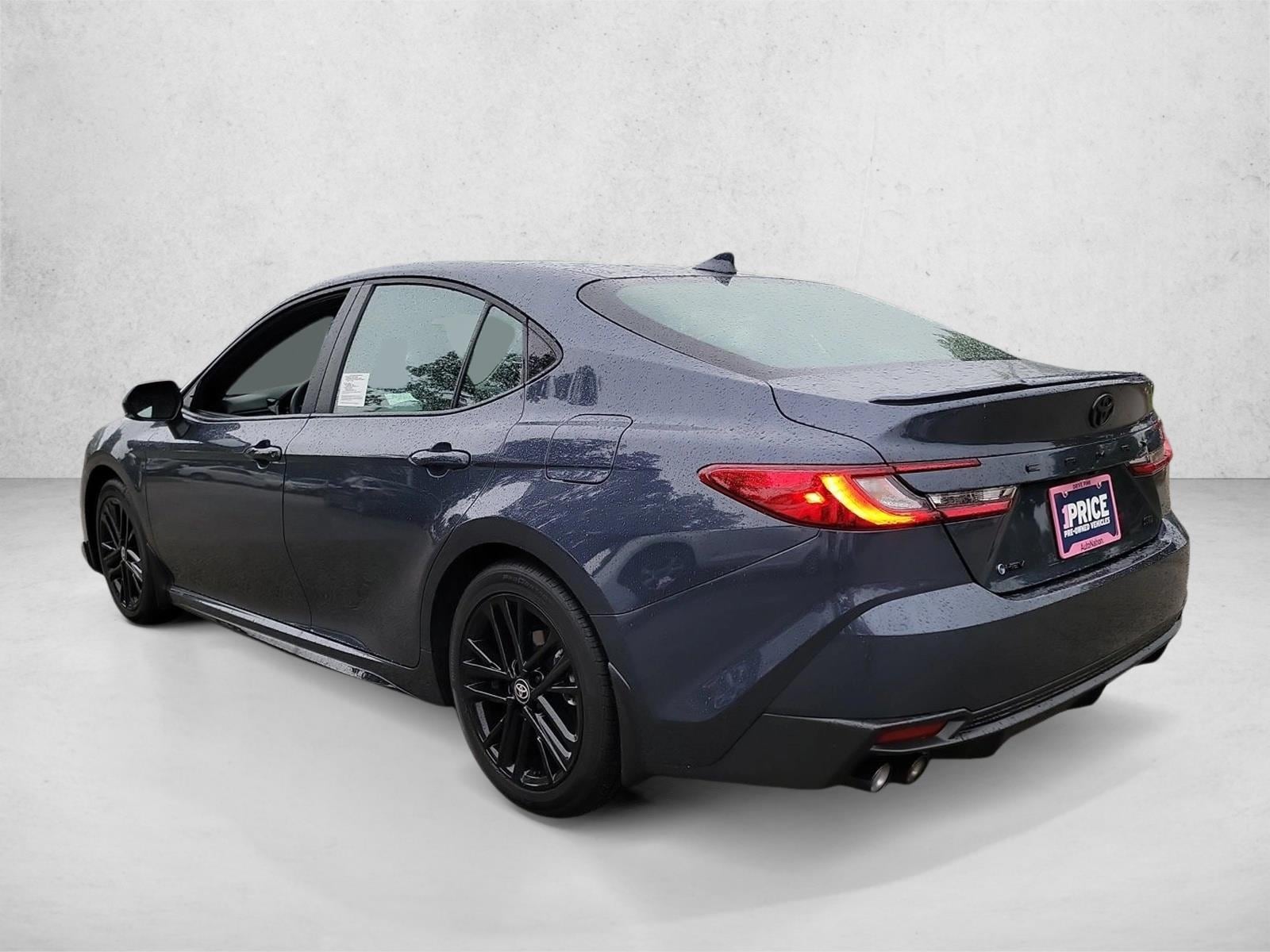 2026 Toyota Camry SE - Photo 7