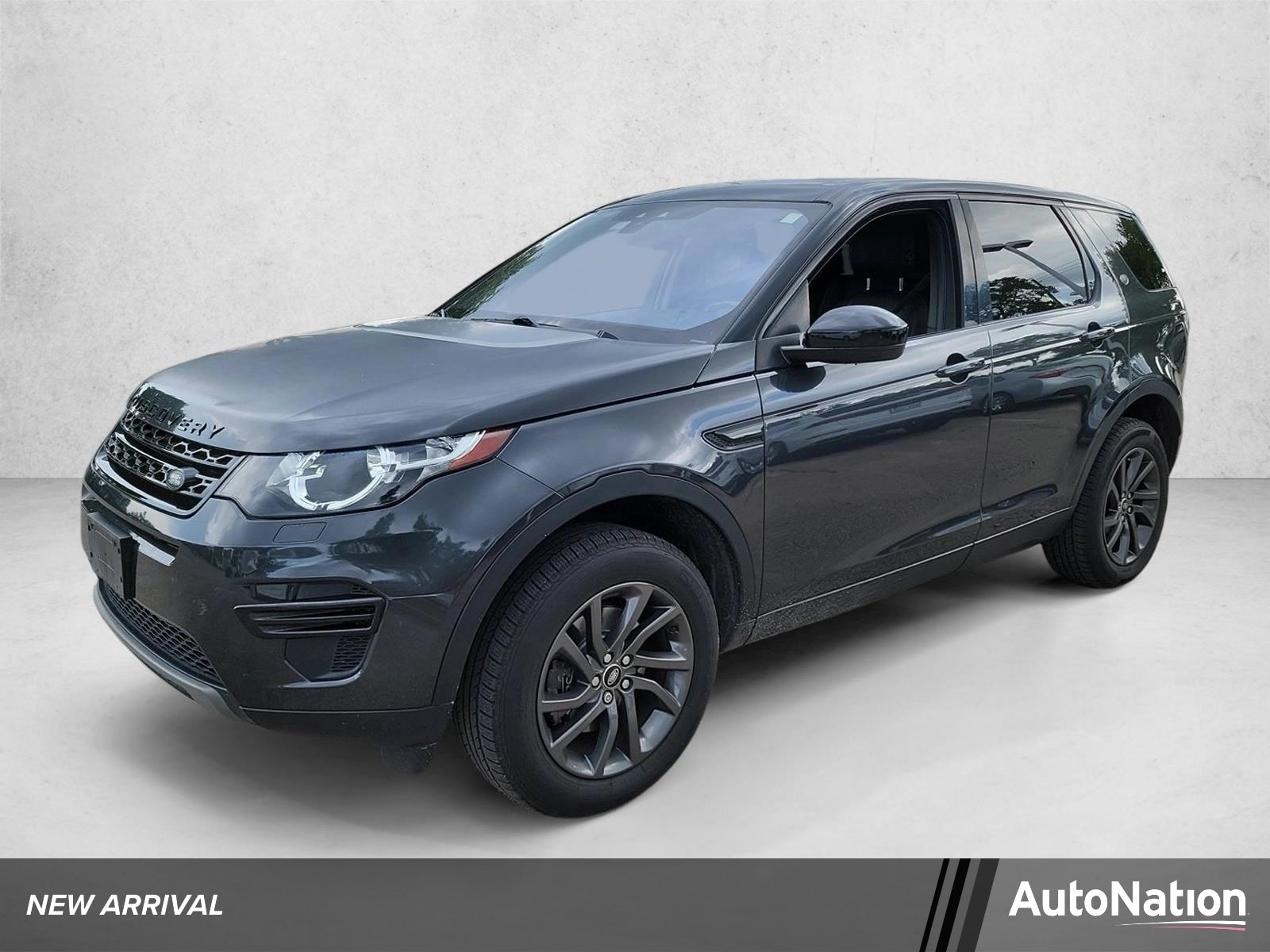 2019 Land Rover Discovery Sport 2.0 SE's photo