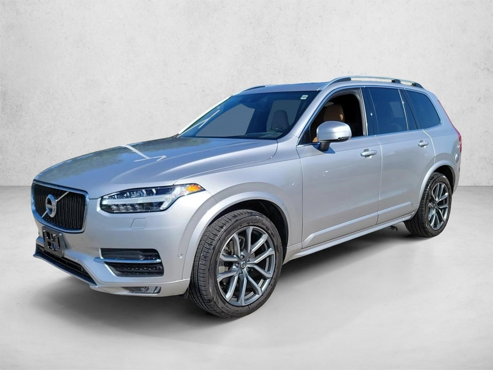 2019 Volvo XC90 T6 Momentum AWD's photo