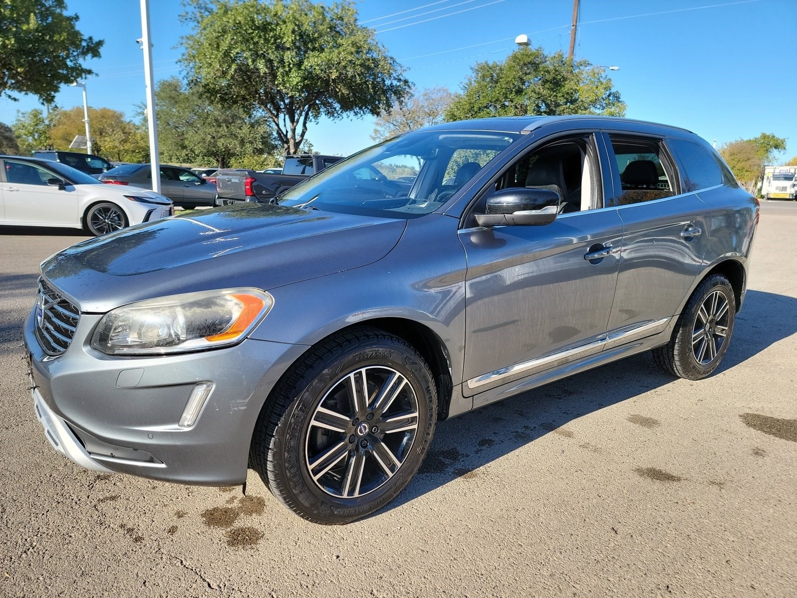 2017 Volvo XC60 T5 Dynamic