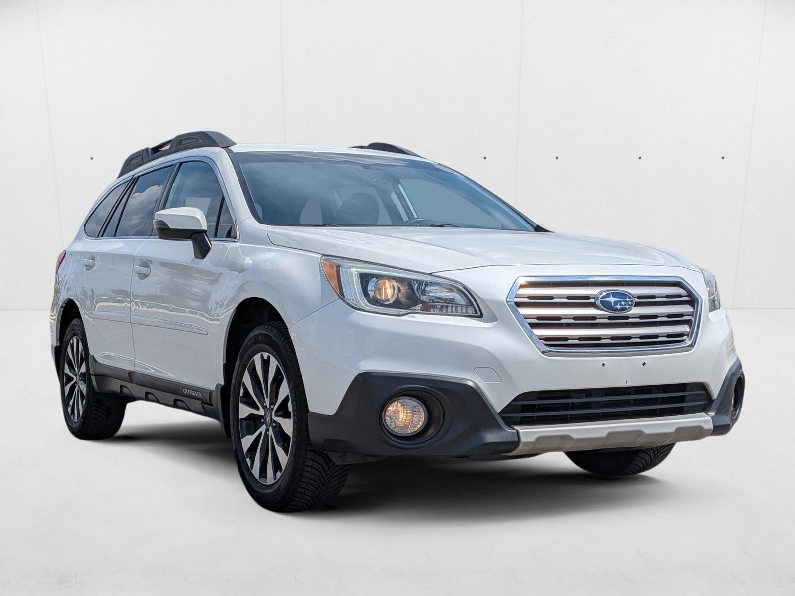 2015 Subaru Outback 2.5i Limited photo 2