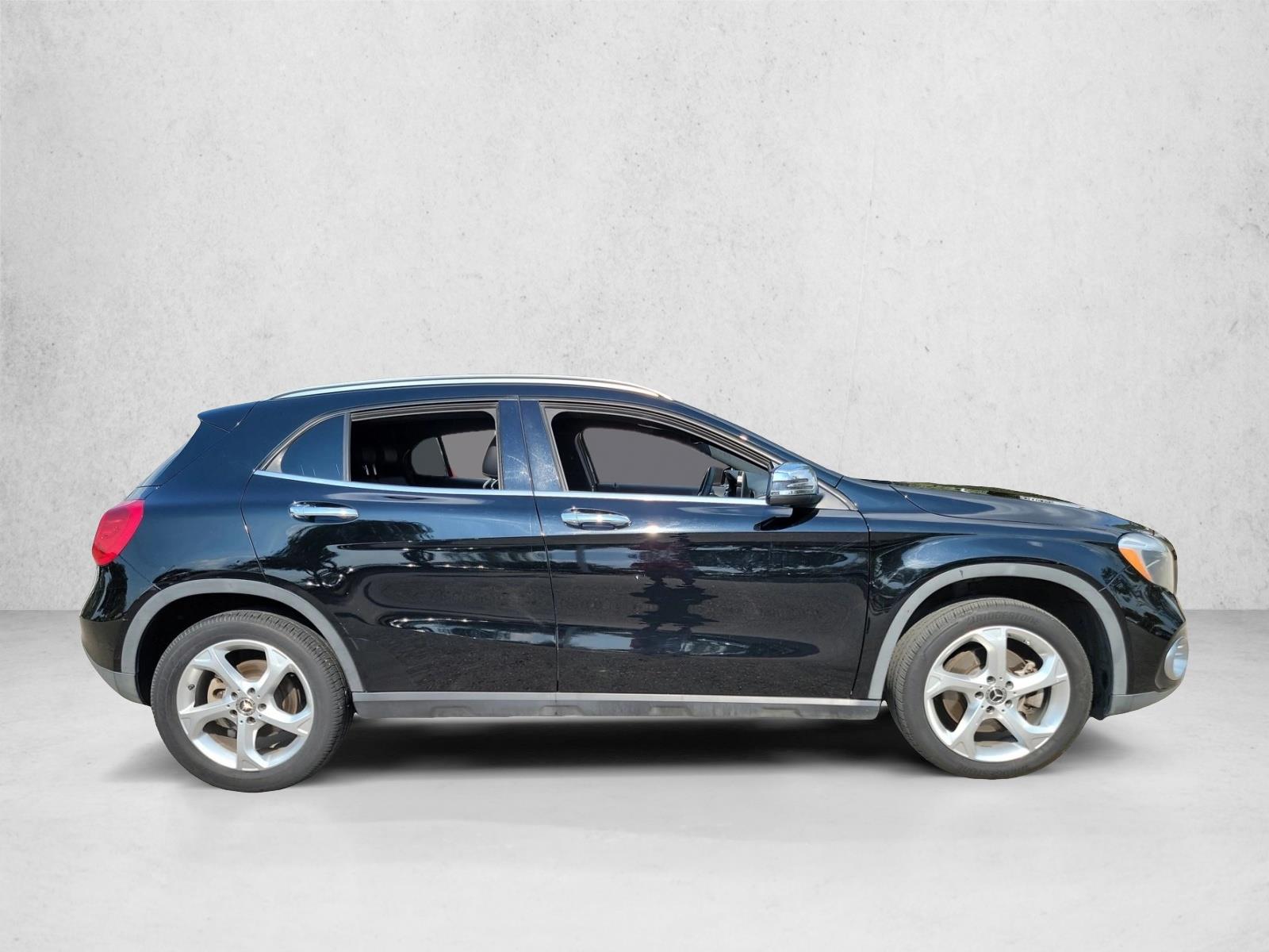2019 Mercedes Benz GLA 250 4MATIC photo 4