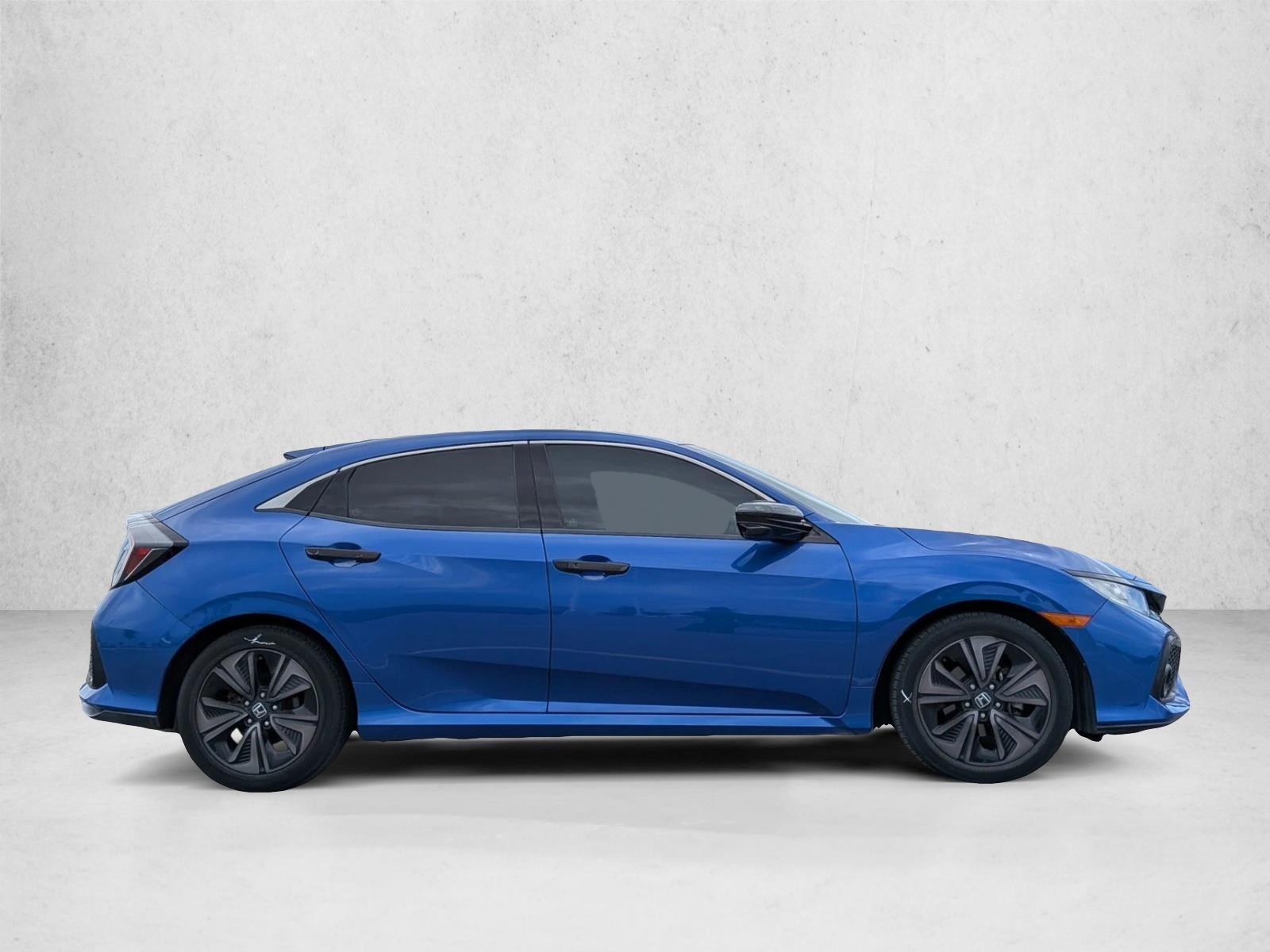 2018 Honda Civic EX Hatchback photo 4