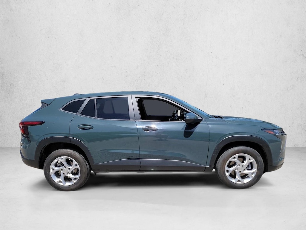 Used 2025 Chevrolet Trax LS SUV