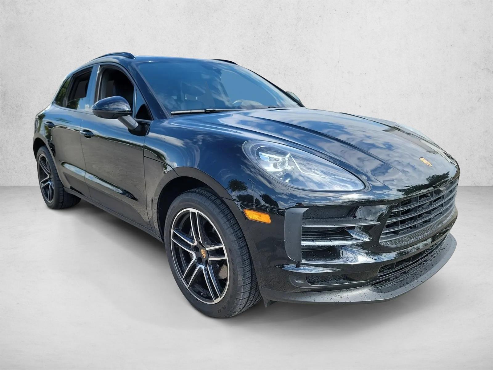 2021 Porsche Macan Base photo 3
