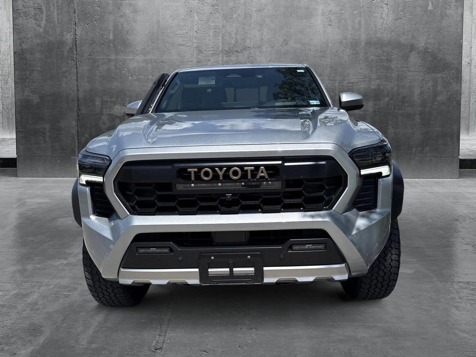 2024 Toyota Tacoma Trailhunter photo 2