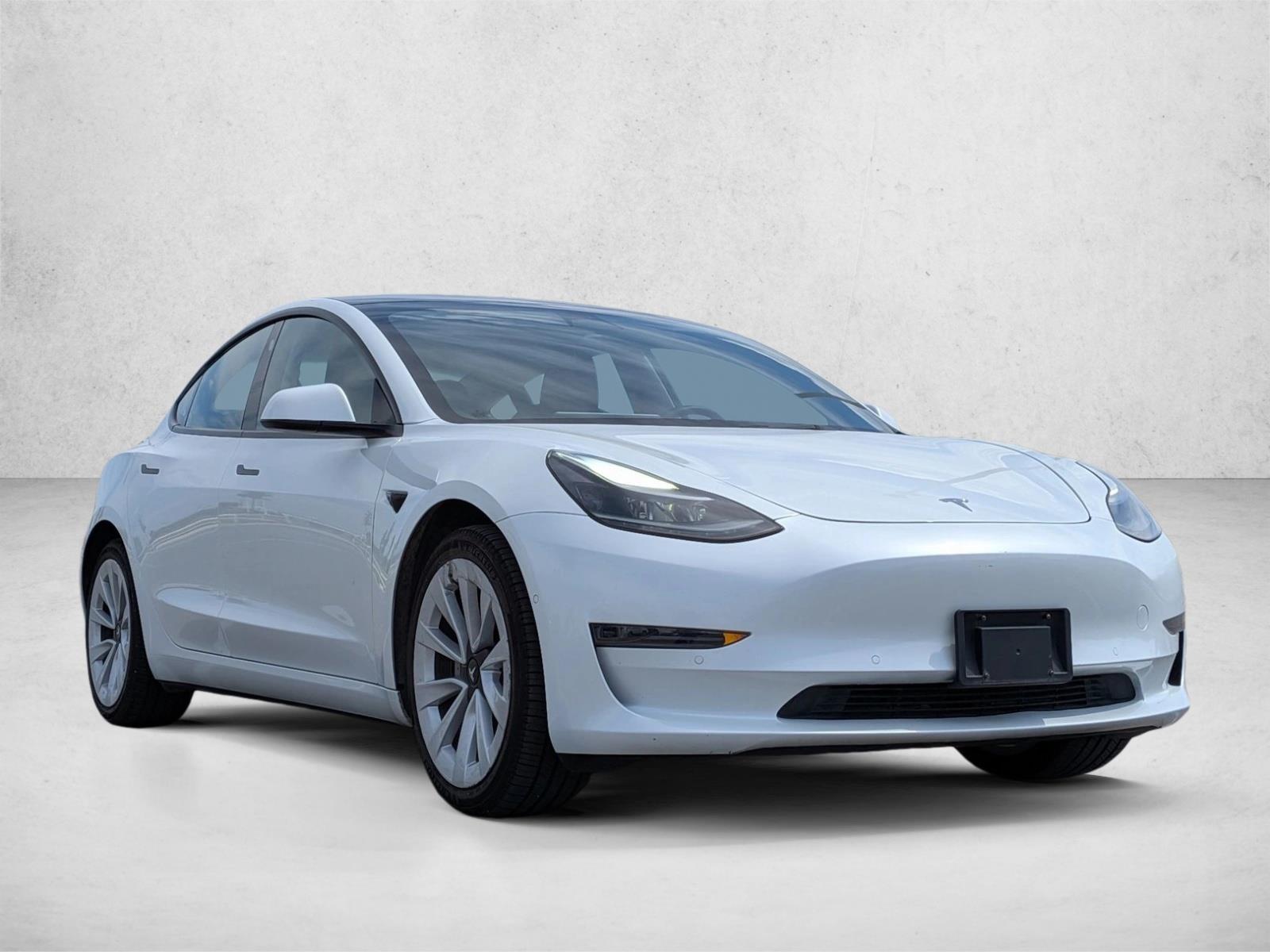 2022 Tesla Model 3 photo 3