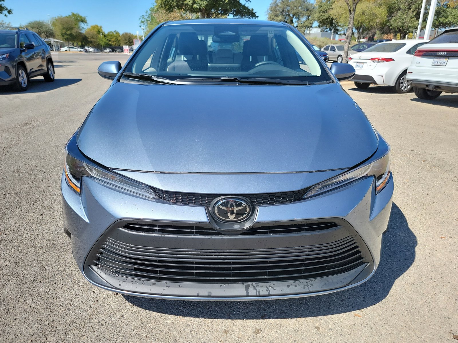 2025 Toyota Corolla LE photo 2