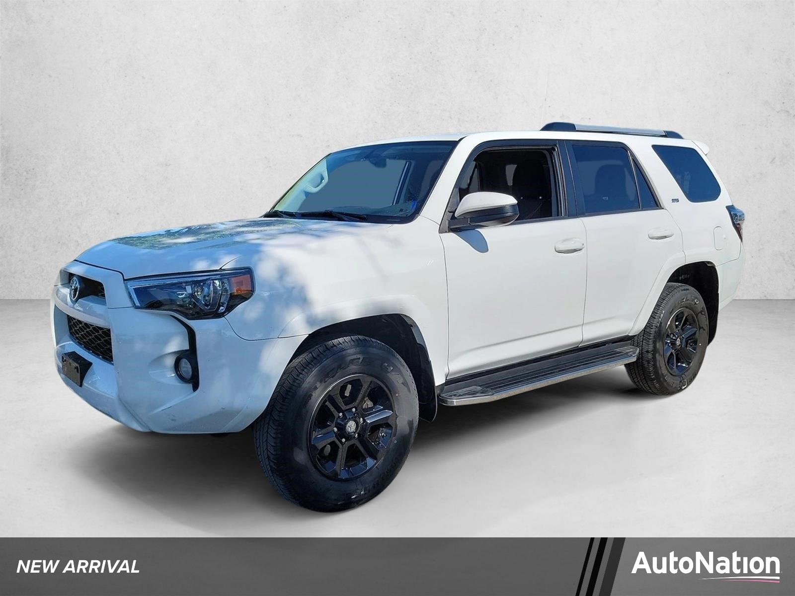 2019 Toyota 4Runner SR5 4x4 V6's photo