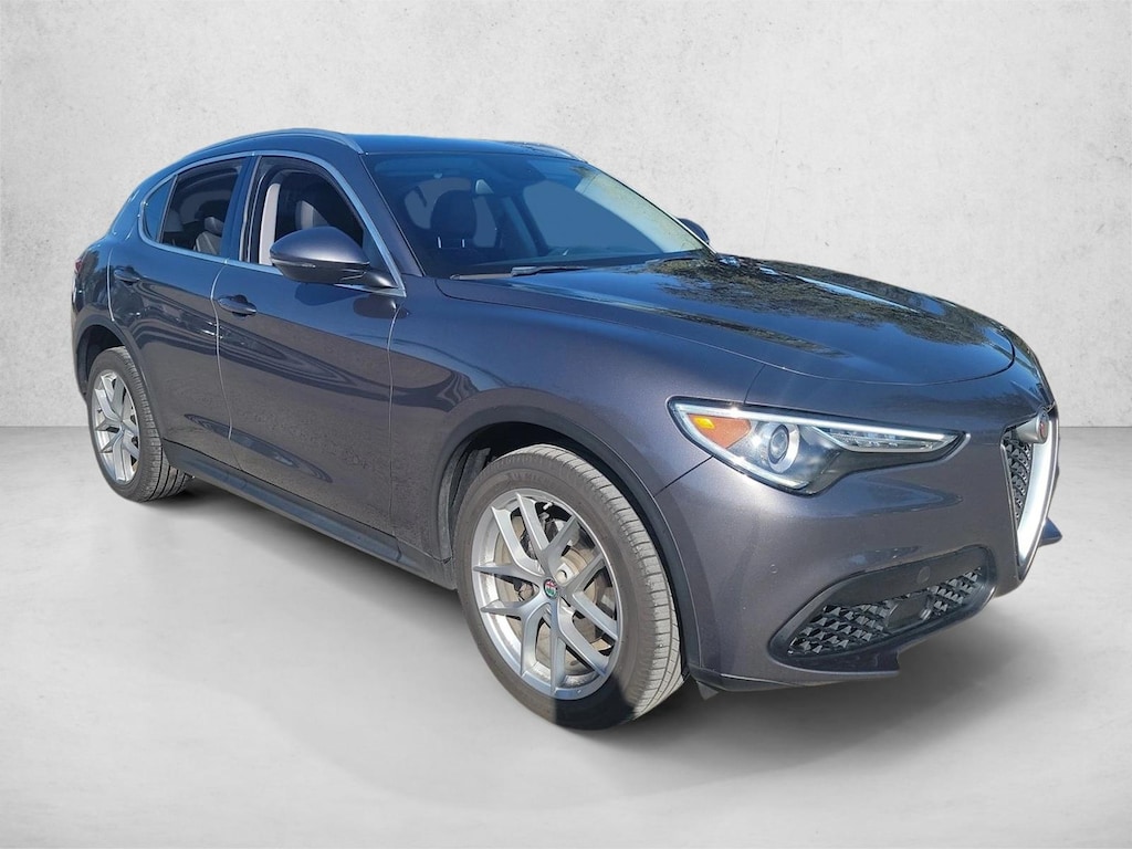 Used 2018 Alfa Romeo Stelvio SUV