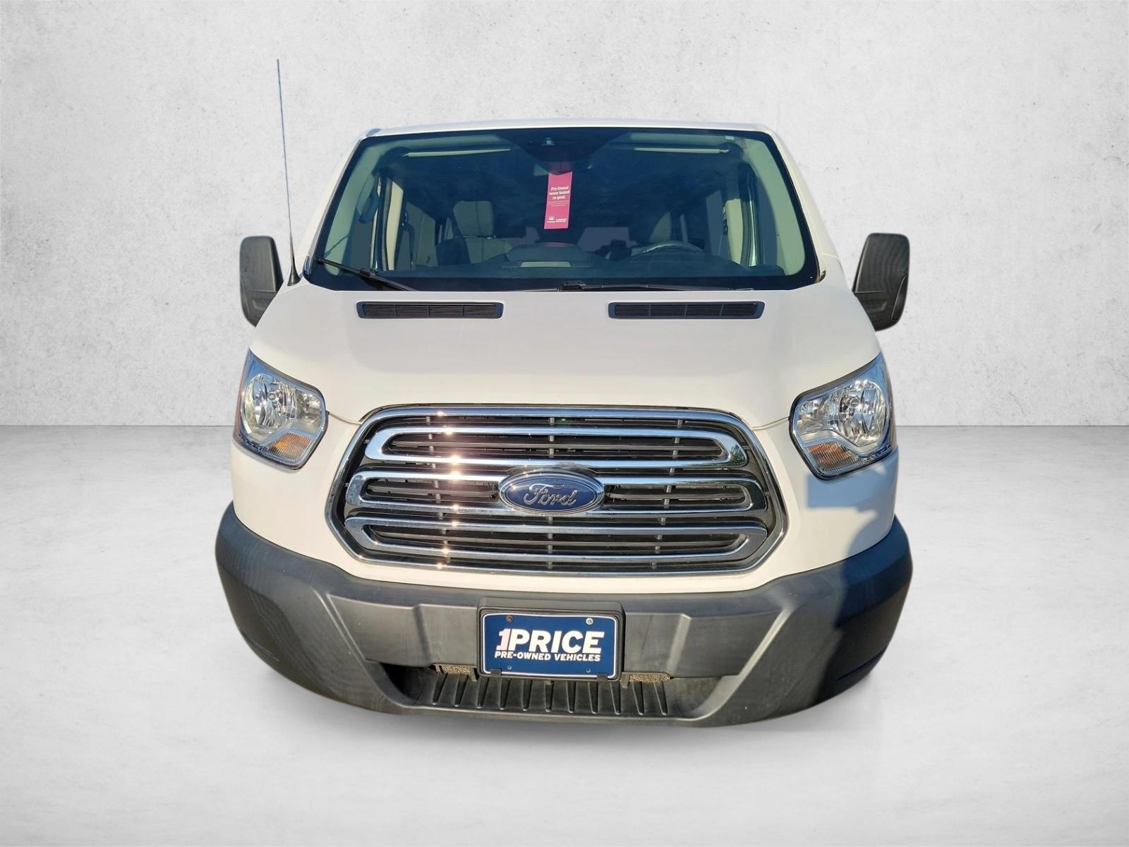 2018 Ford Transit photo 2