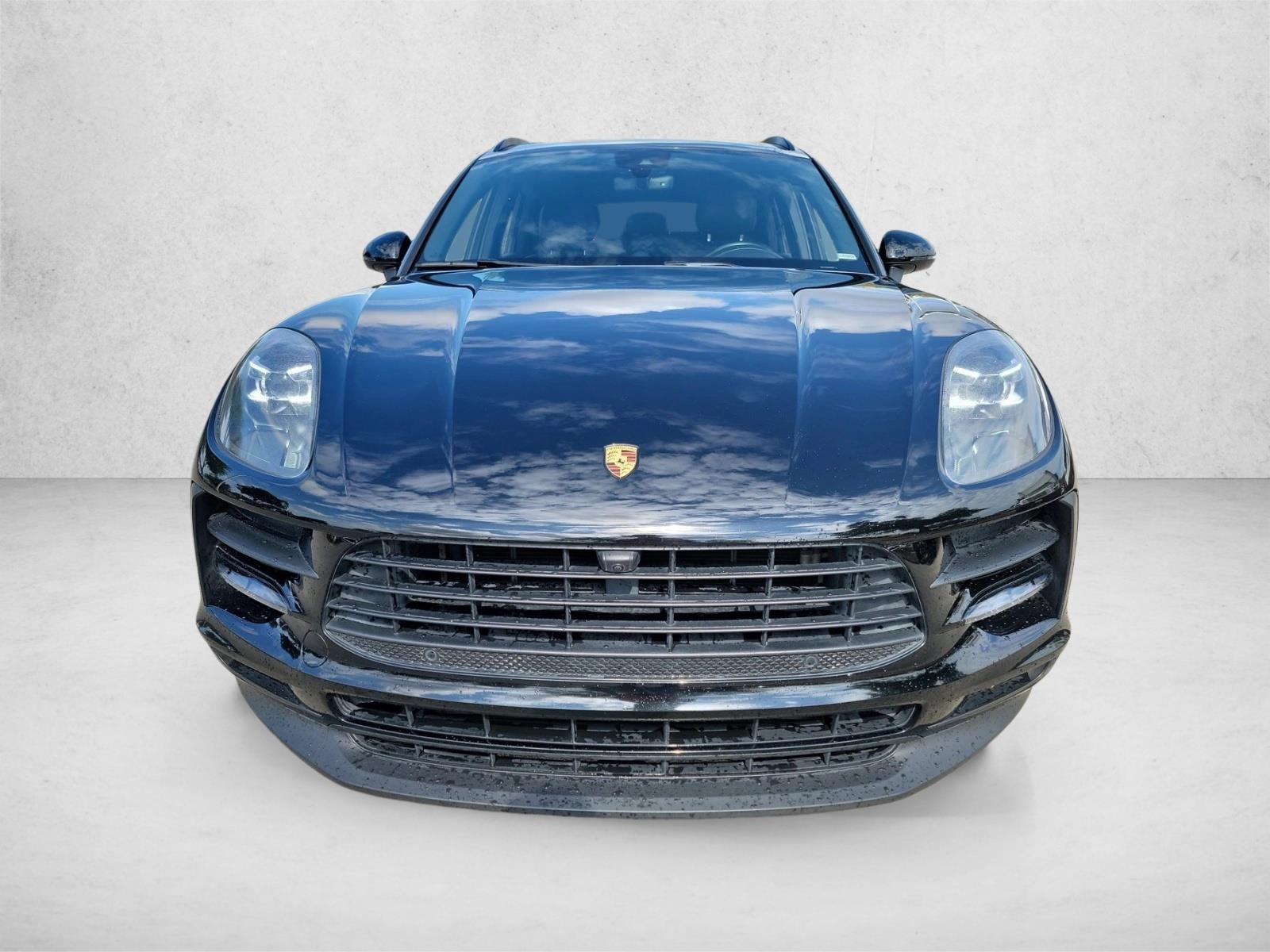 2021 Porsche Macan Base photo 2