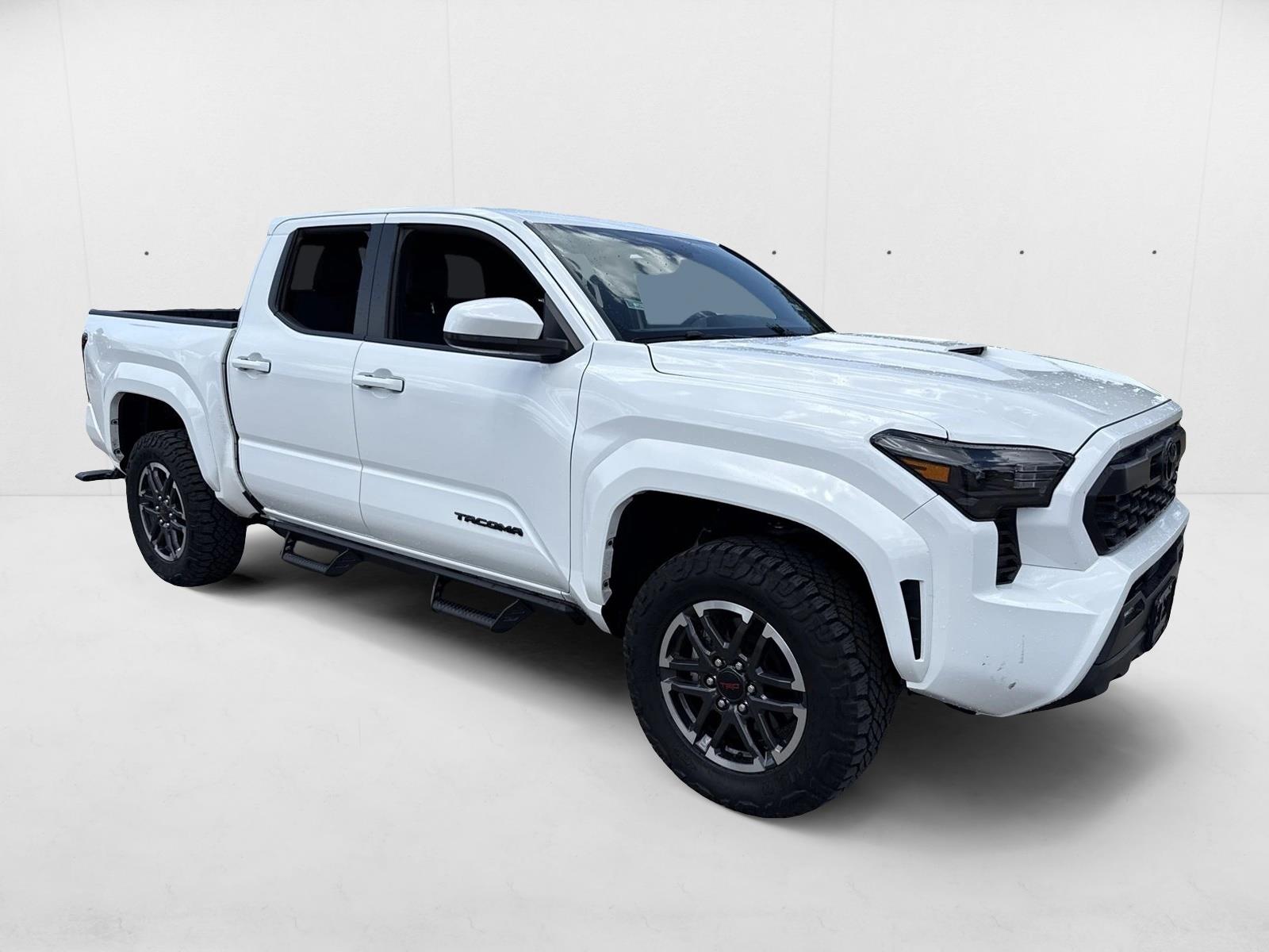 2025 Toyota Tacoma TRD Sport photo 3