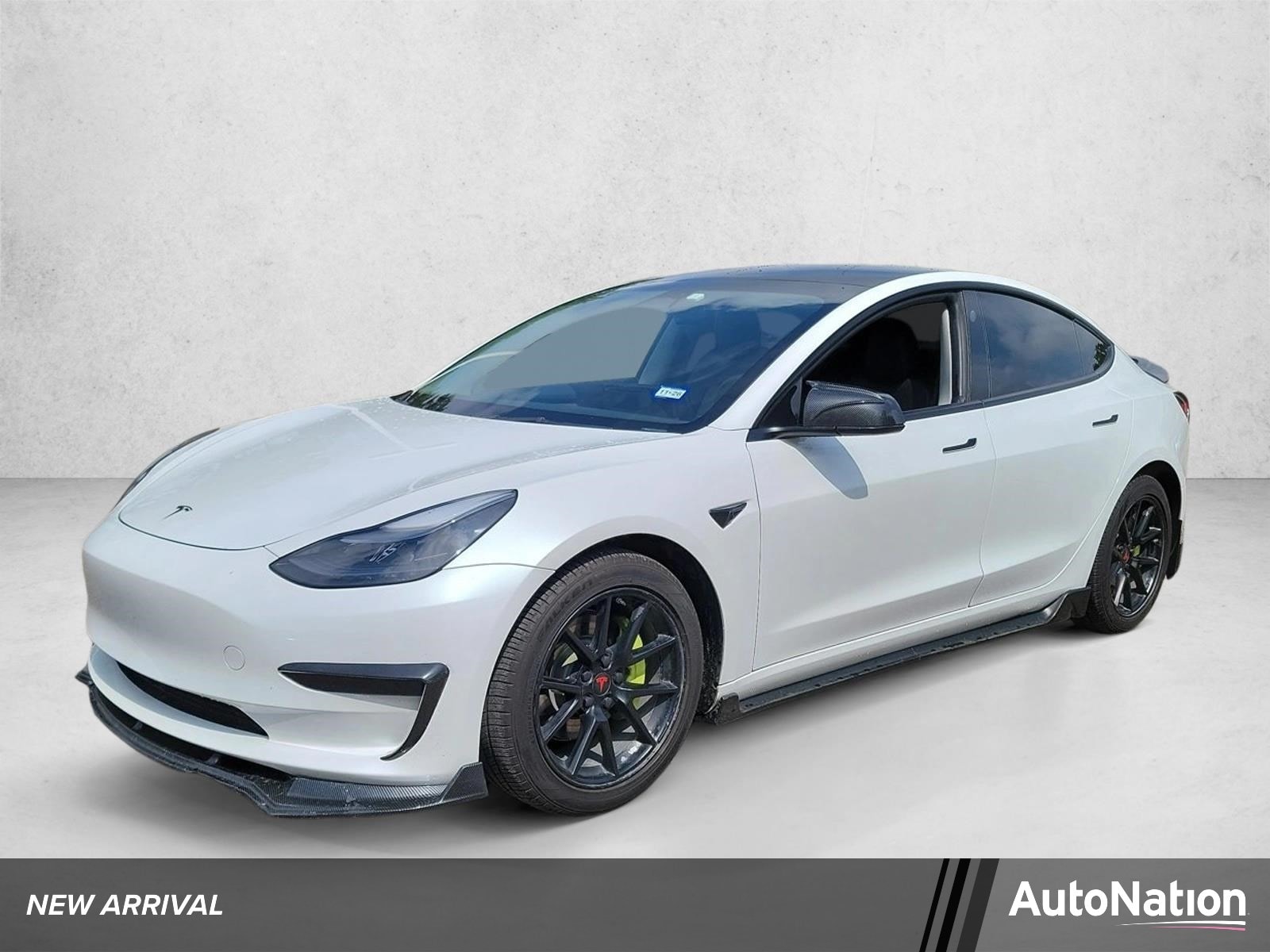 2023 Tesla Model 3 -'s photo
