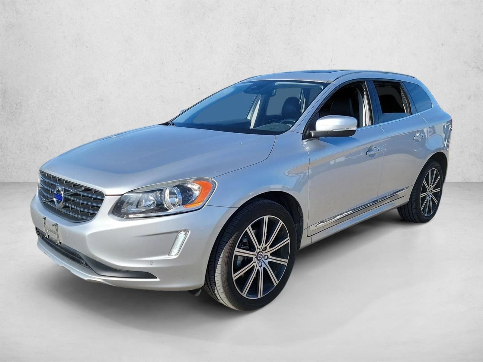 2015 Volvo XC60 Premier's photo