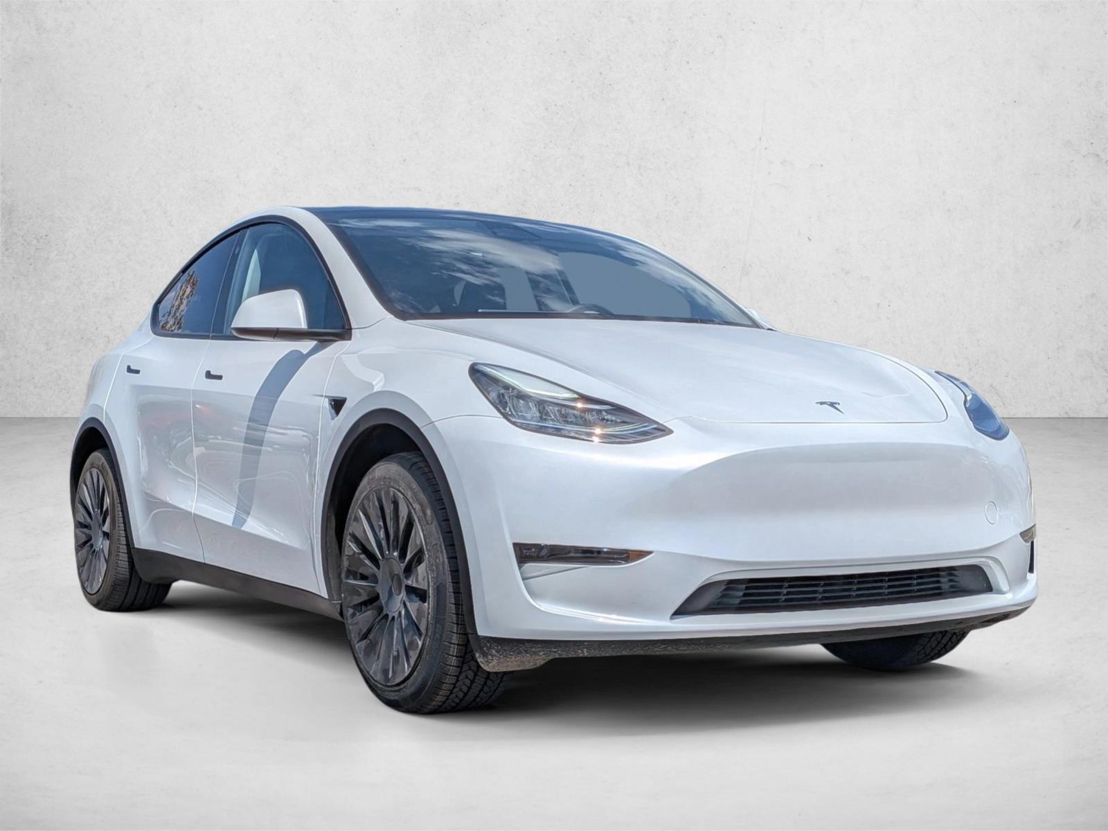 2023 Tesla Model Y Long Range photo 3