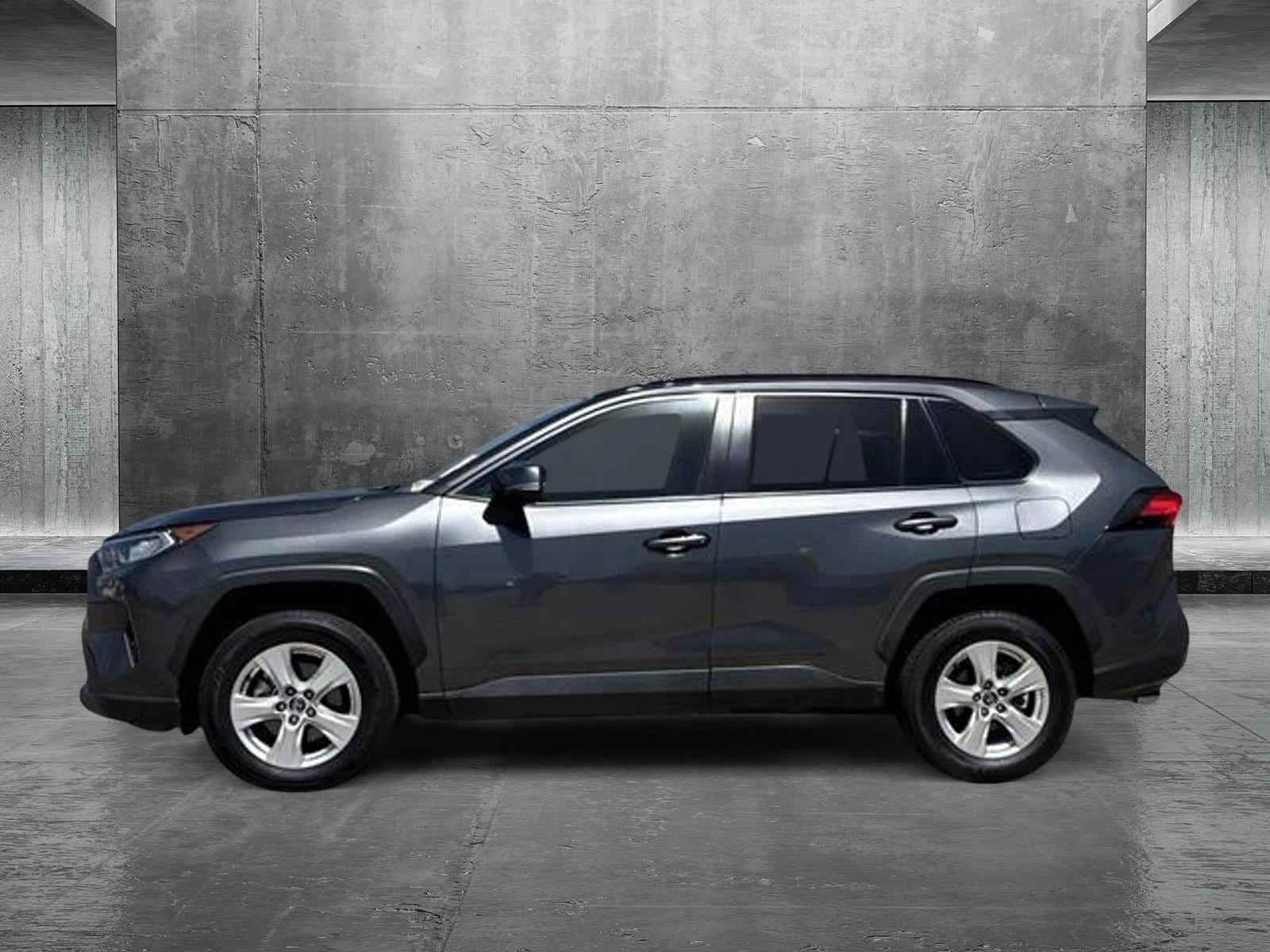 Used 2021 Toyota RAV4 XLE with VIN 2T3P1RFV4MC153504 for sale in Austin, TX
