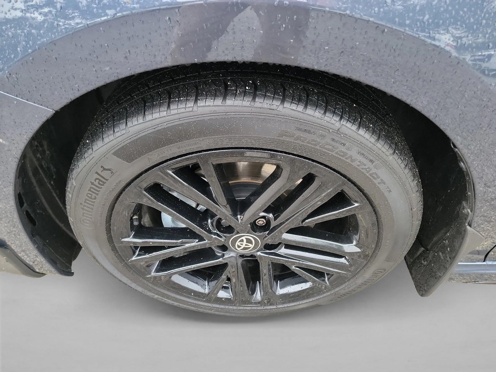 2026 Toyota Camry SE - Photo 9