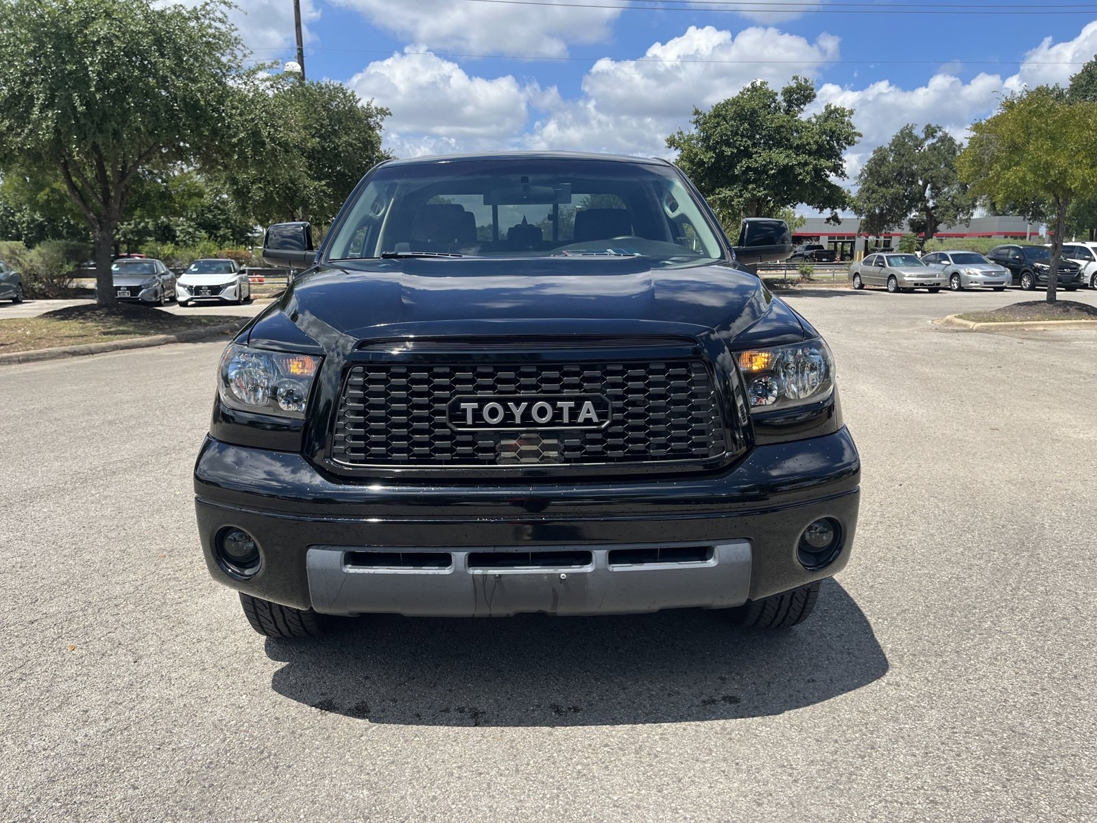 Used 2009 Toyota Tundra SR5 with VIN 5TFRV54189X072531 for sale in Austin, TX