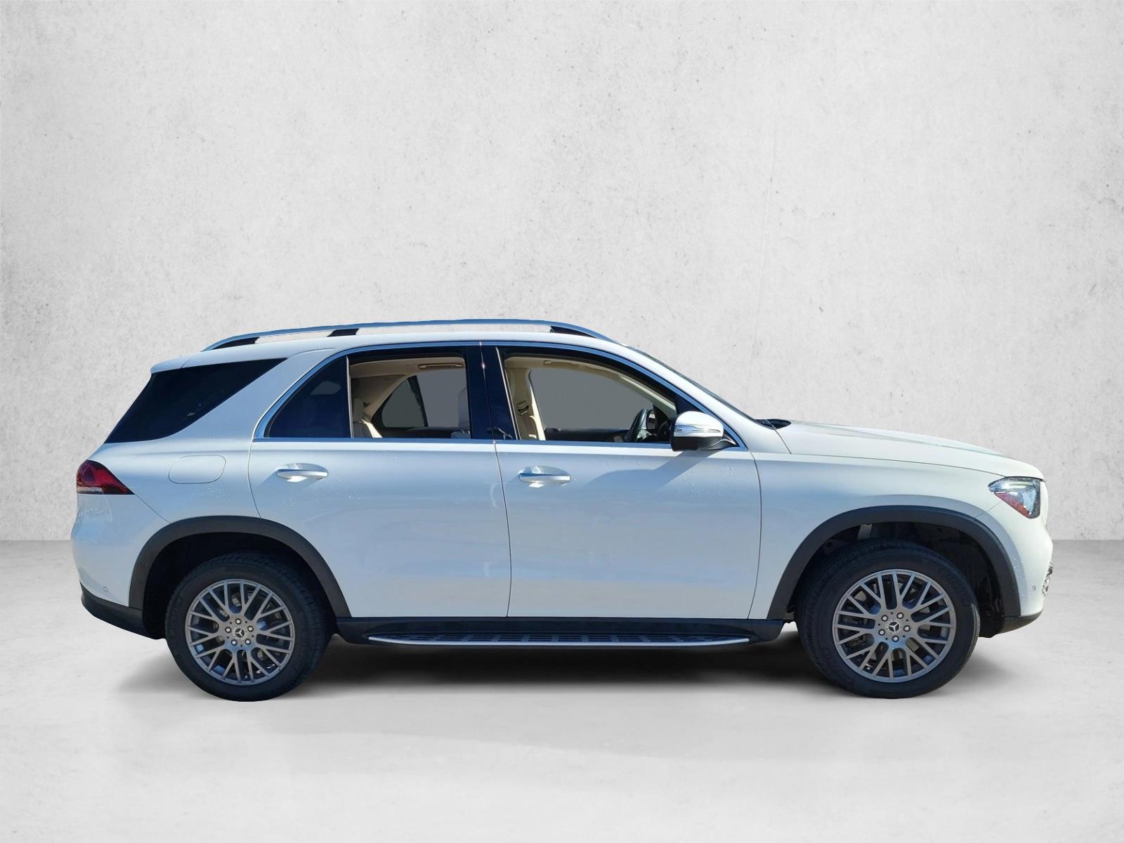 2022 Mercedes Benz GLE 450 4MATIC photo 4