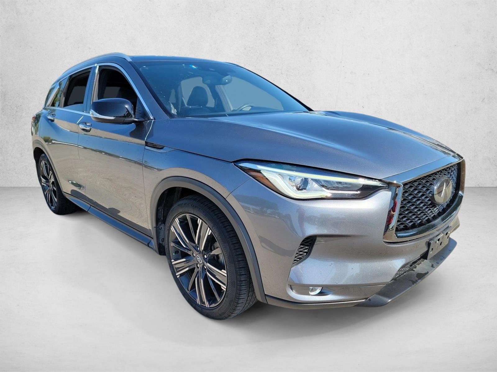 2021 Infiniti QX50 Luxe photo 3