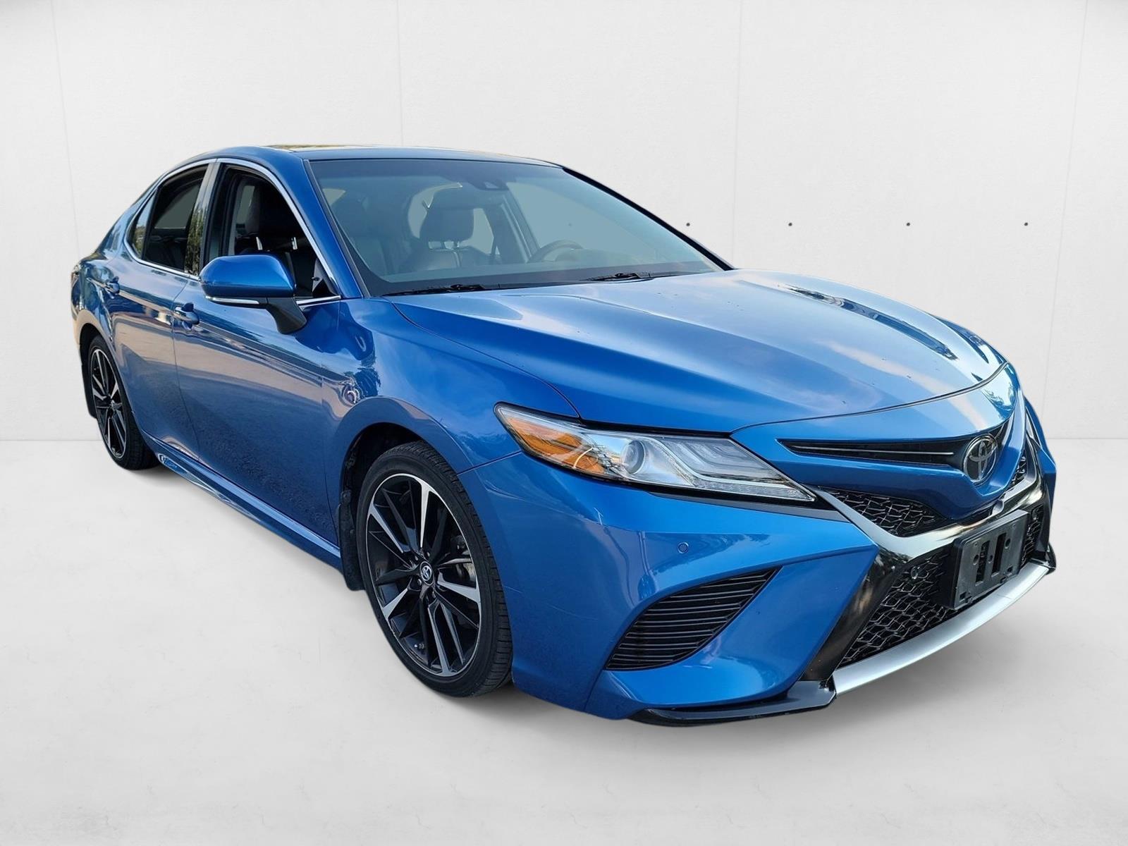 2018 Toyota Camry XSE photo 3