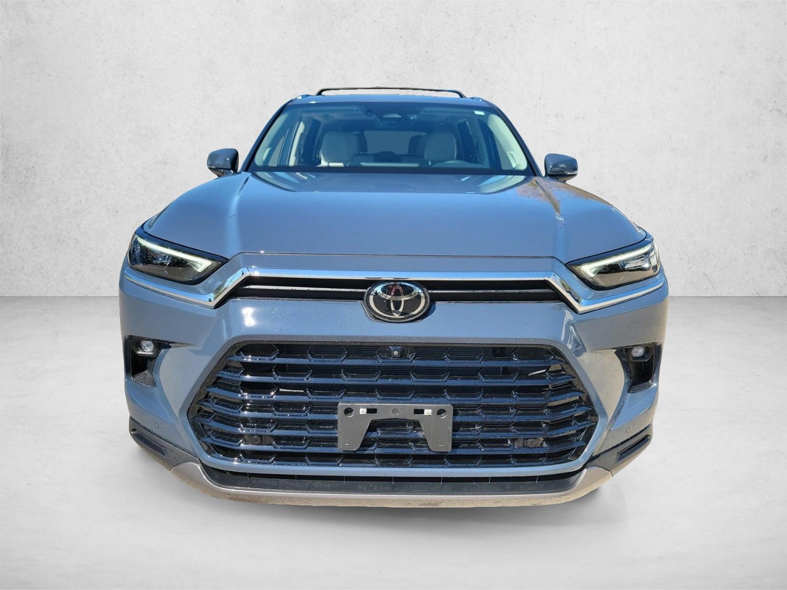 2025 Toyota Grand Highlander Limited photo 2