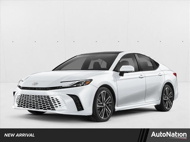 2025 Toyota Camry XSE Hybrid's photo