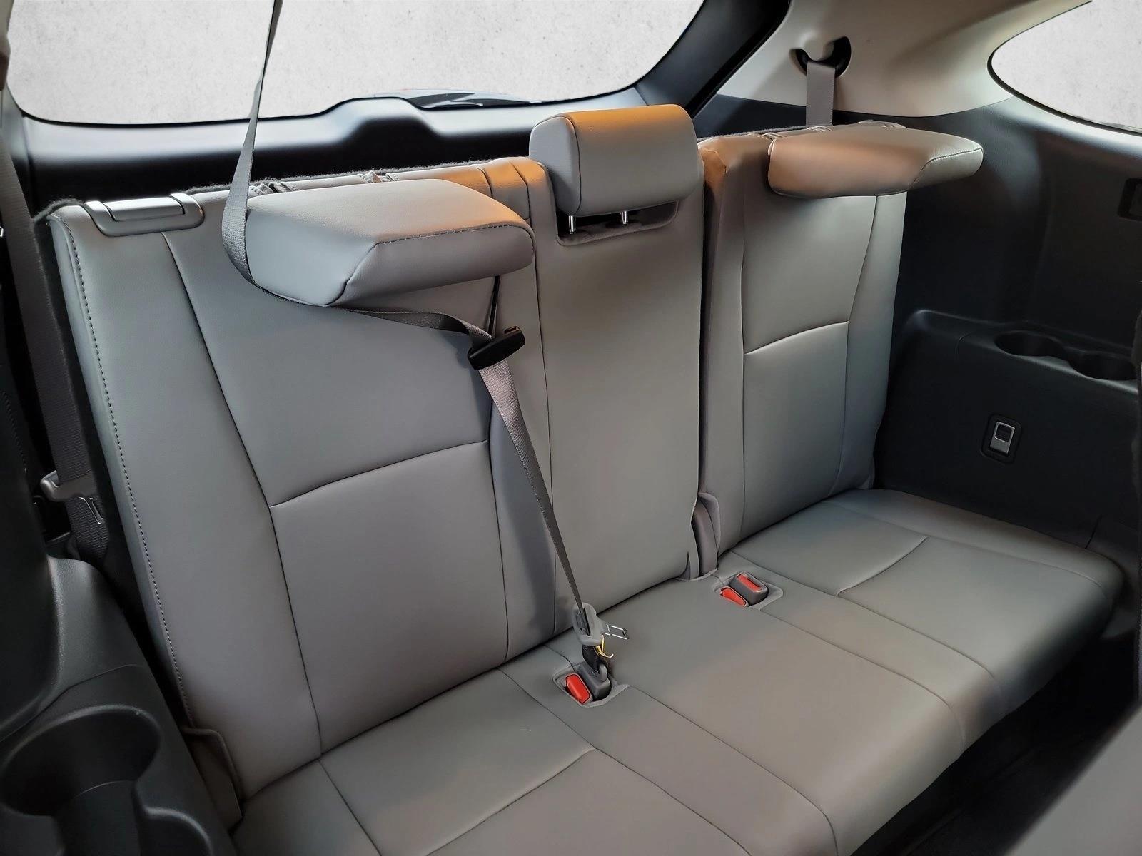 2026 Toyota Highlander Limited - Photo 17