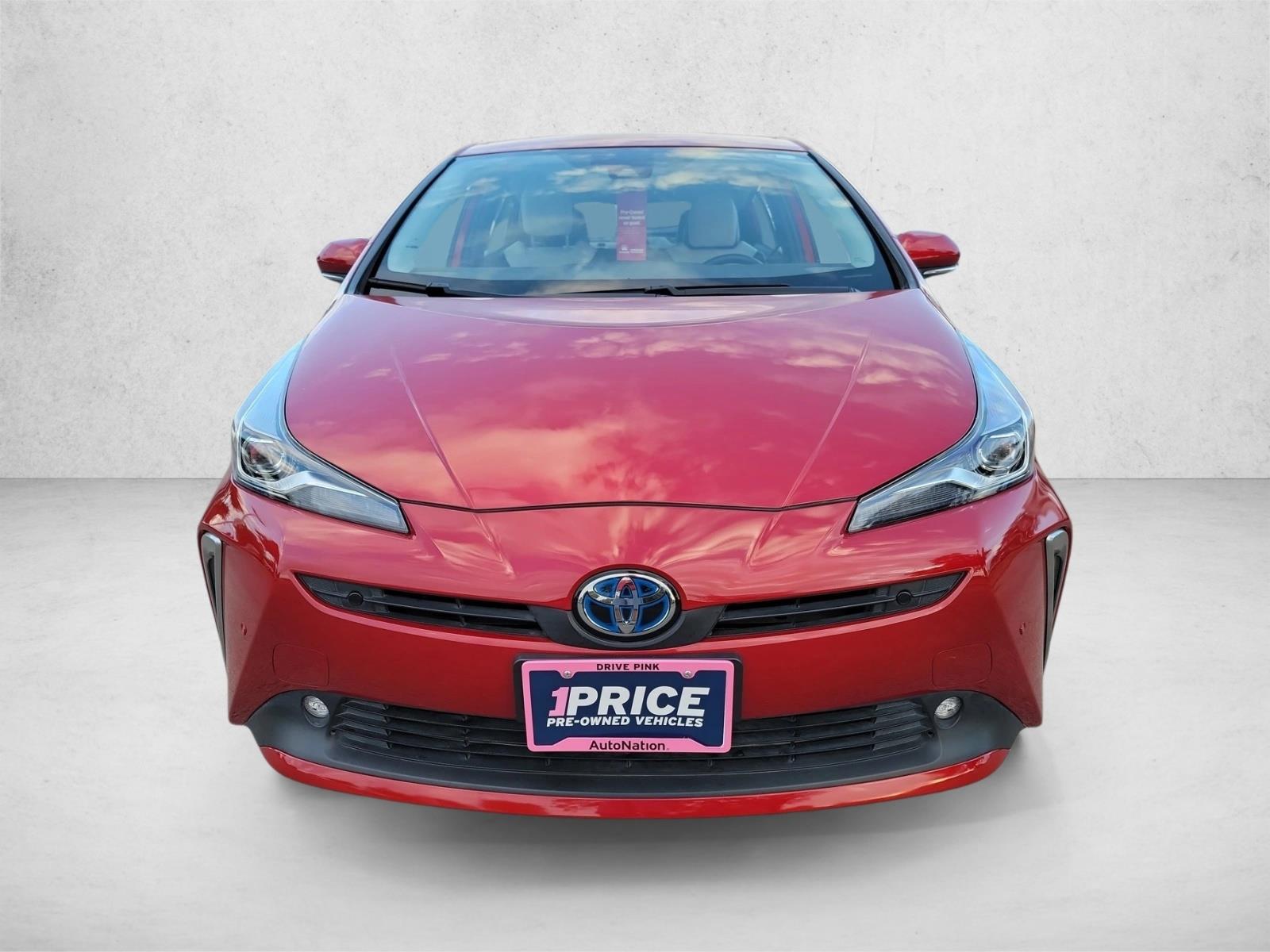 2022 Toyota Prius XLE photo 2