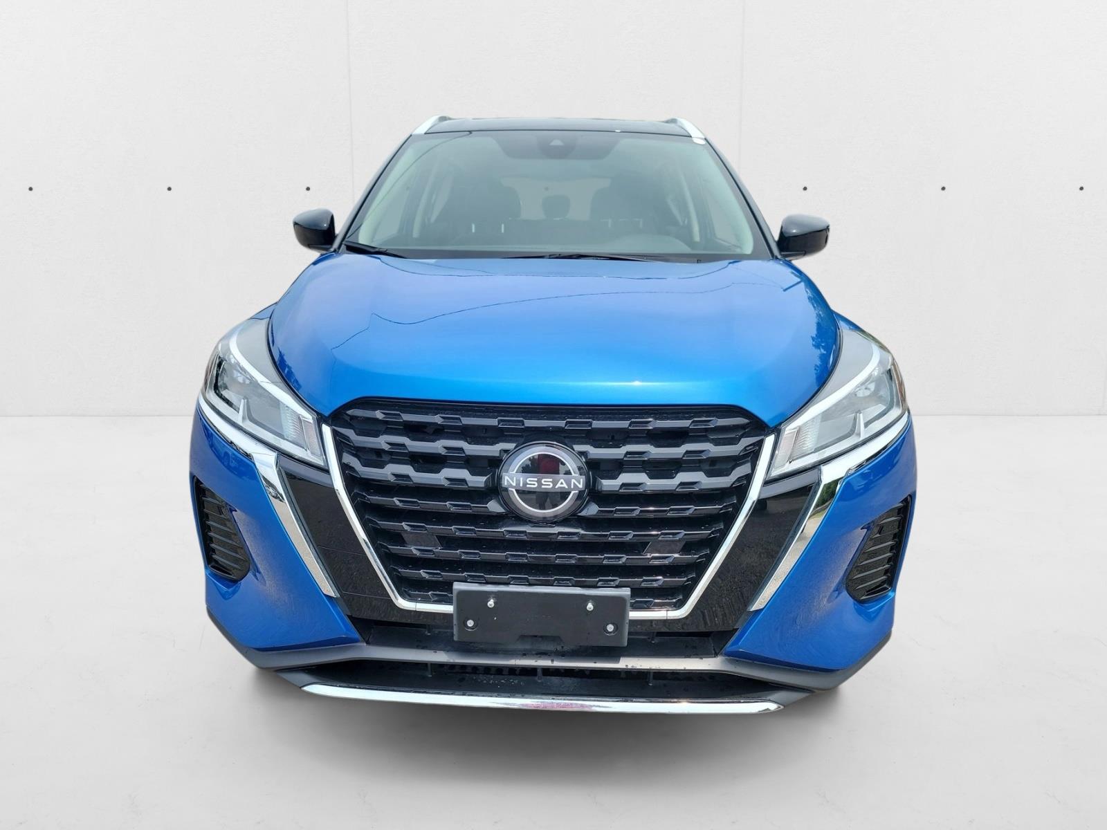2024 Nissan Kicks SV photo 2