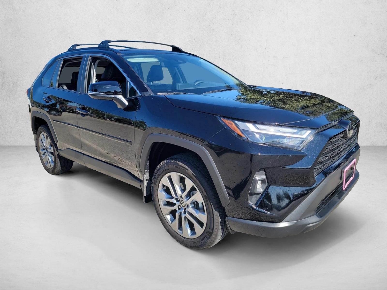 2025 Toyota RAV4 XLE Premium photo 3