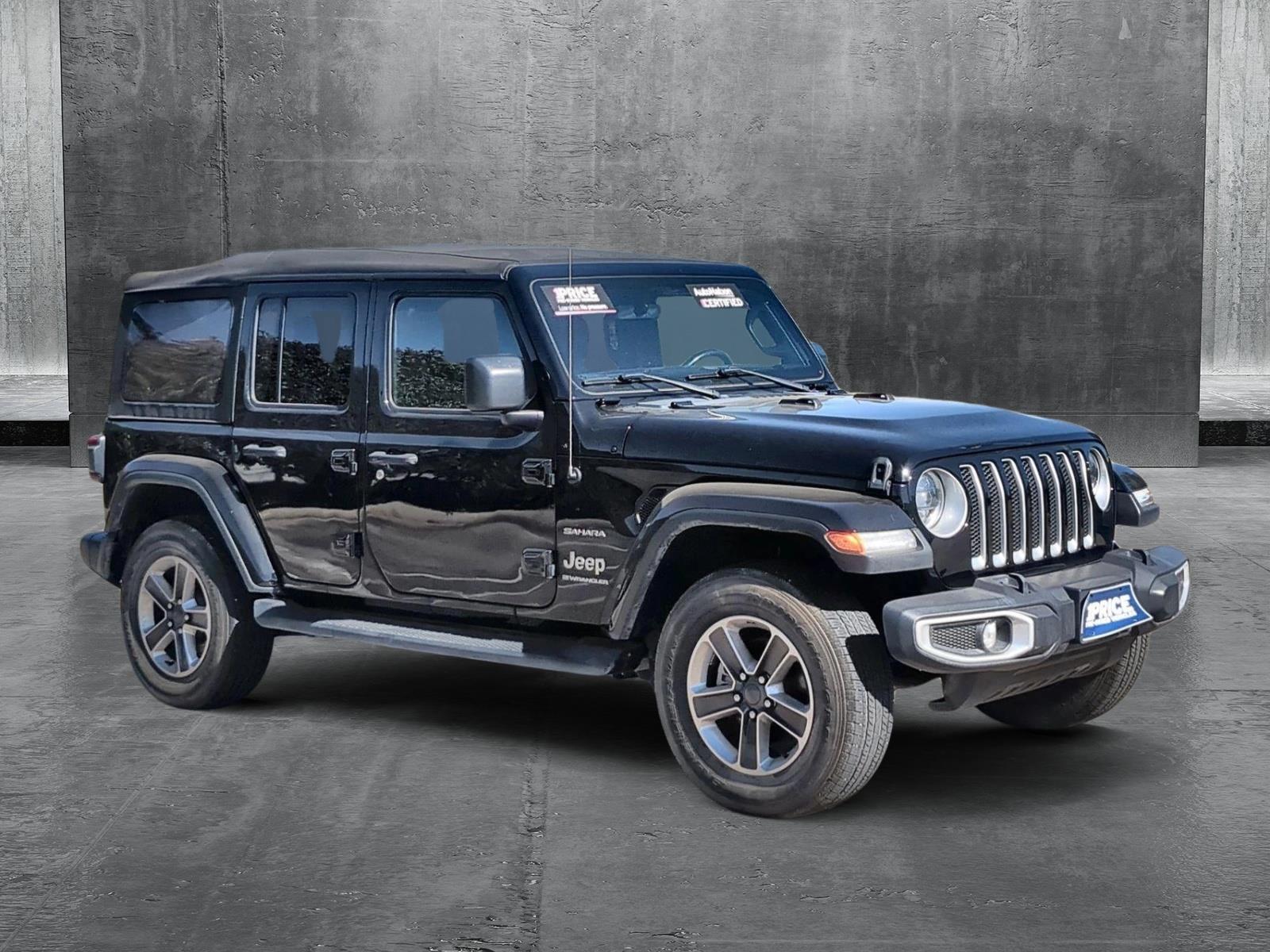 2023 Jeep Wrangler Sahara photo 3